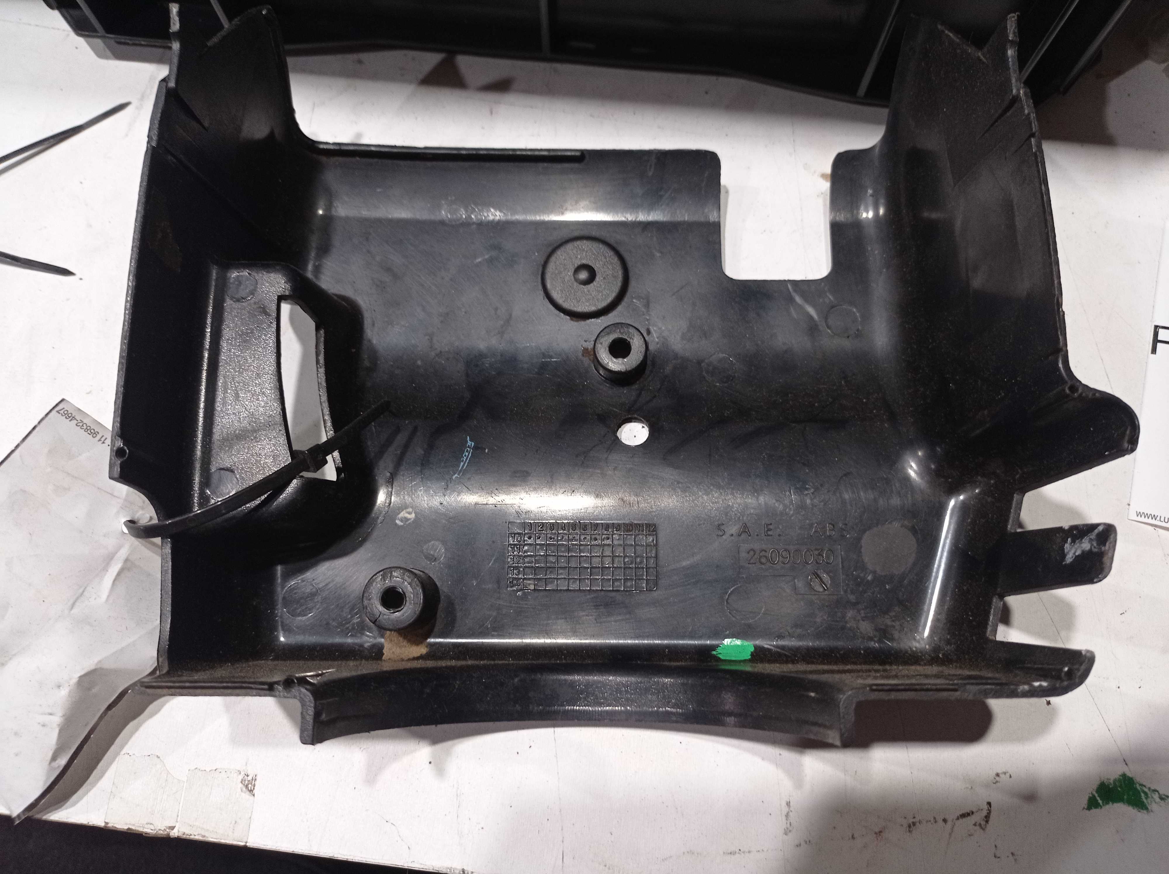 MOLDURA INFERIOR DO VOLANTE GM S10 2004 A 2011 2
