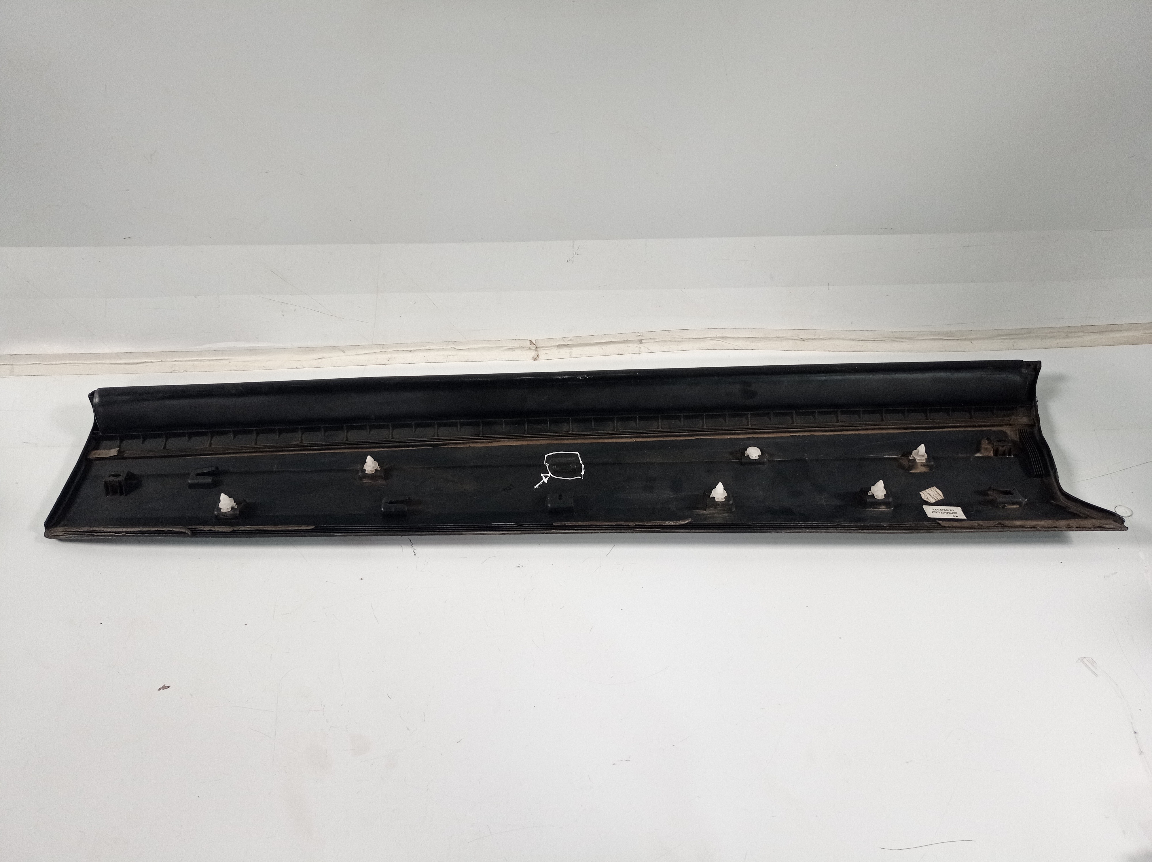5n0854939a Friso Porta Diant Esq Vw Tiguan 2009 A 2012 3