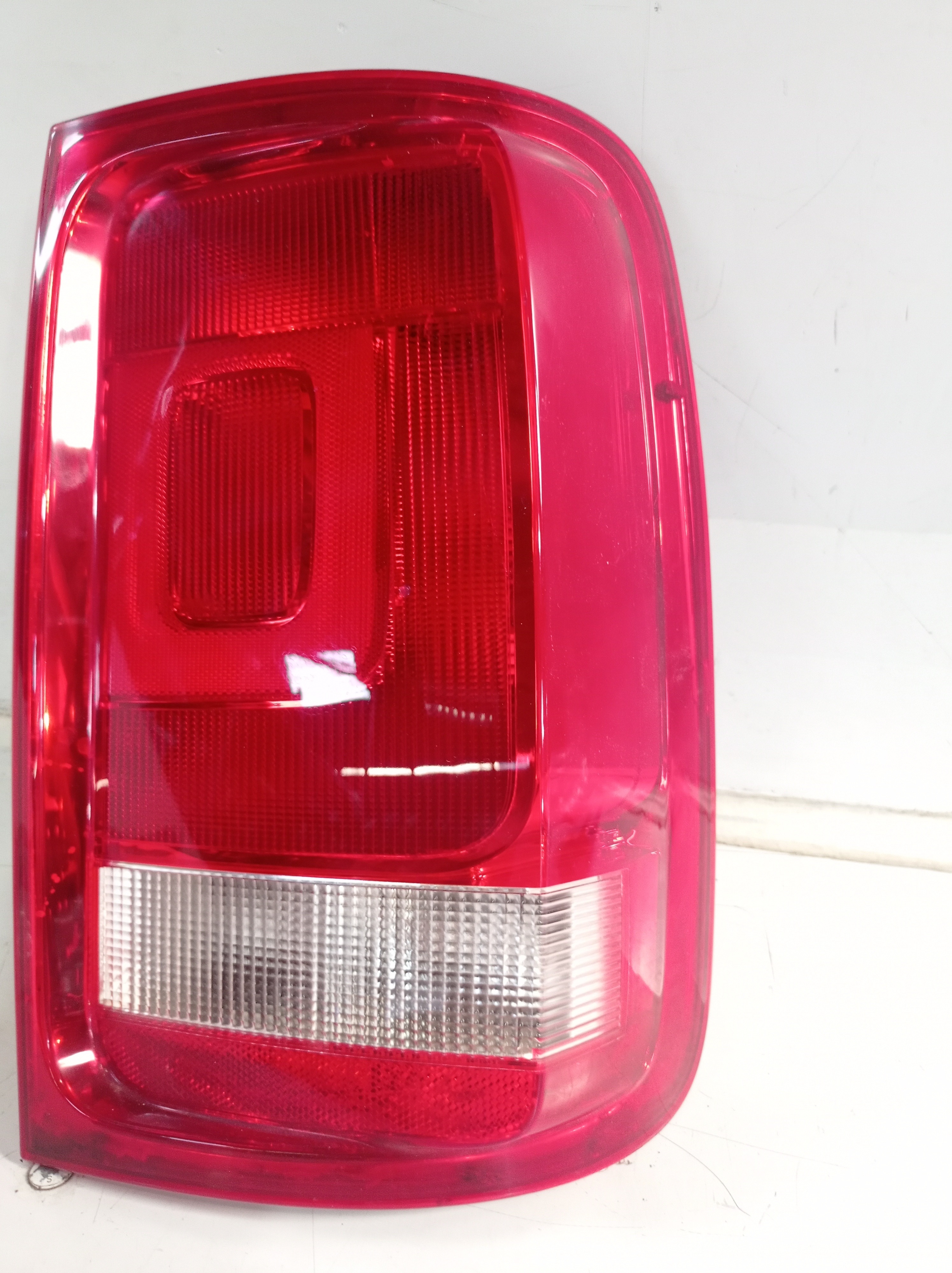 LANTERNA TRAS DIREITA VW AMAROK 2015 A 2016 RECUPERADA 3
