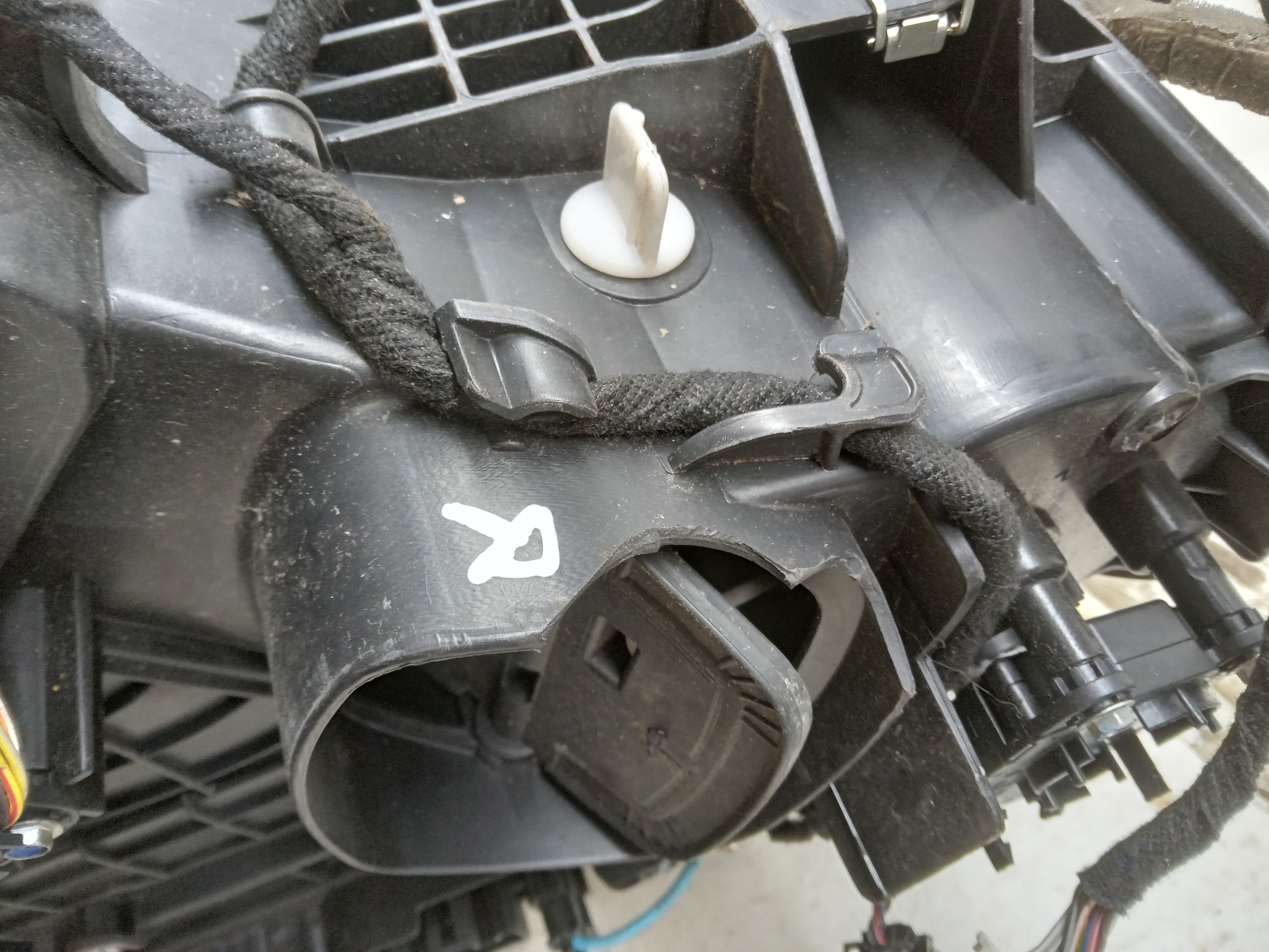CAIXA DE AR FORÇADO RENAULT MASTER 2021 9