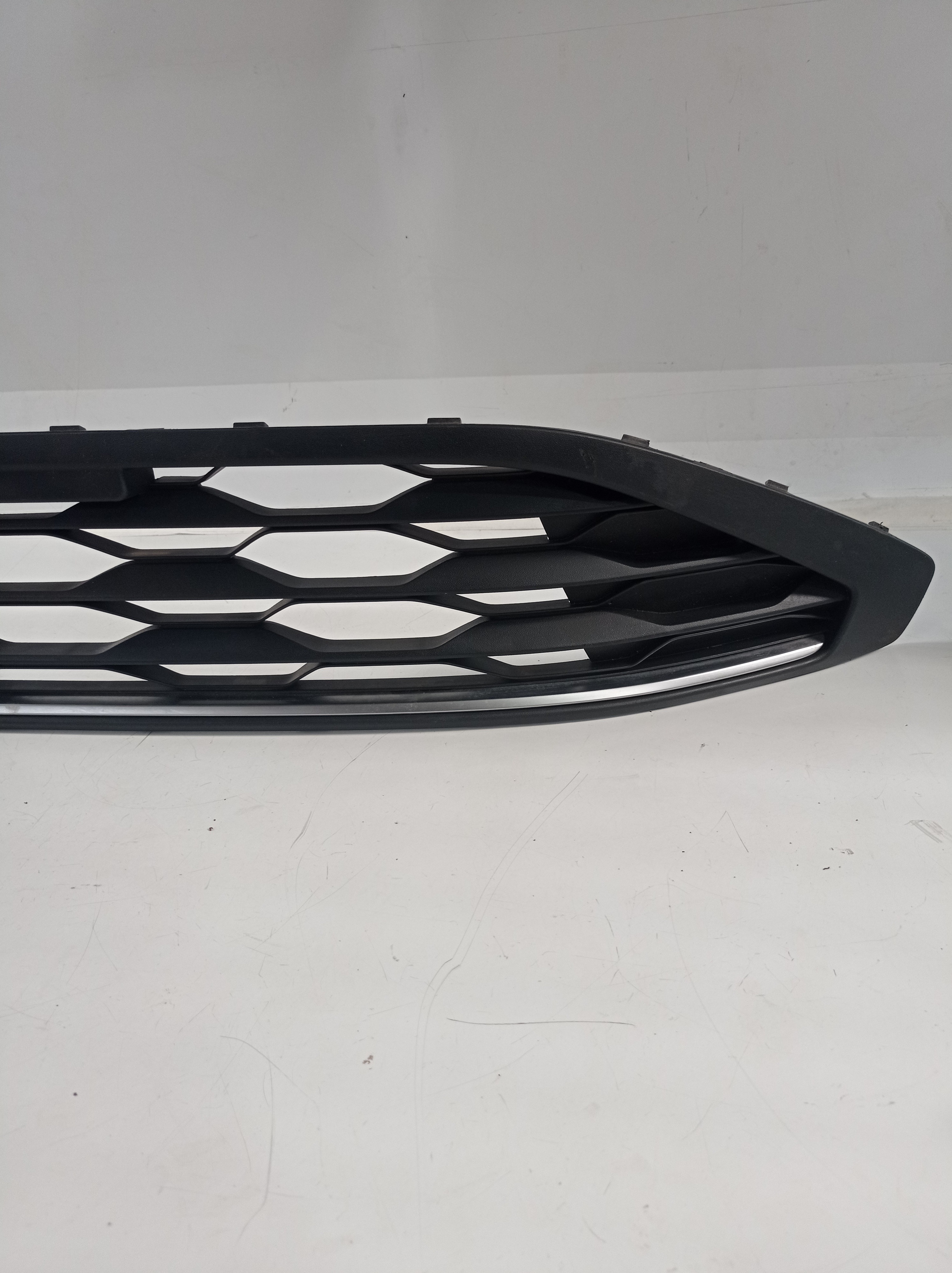 Grade Inferior Central Parachoque Dianteiro Vw Nivus 2021 4