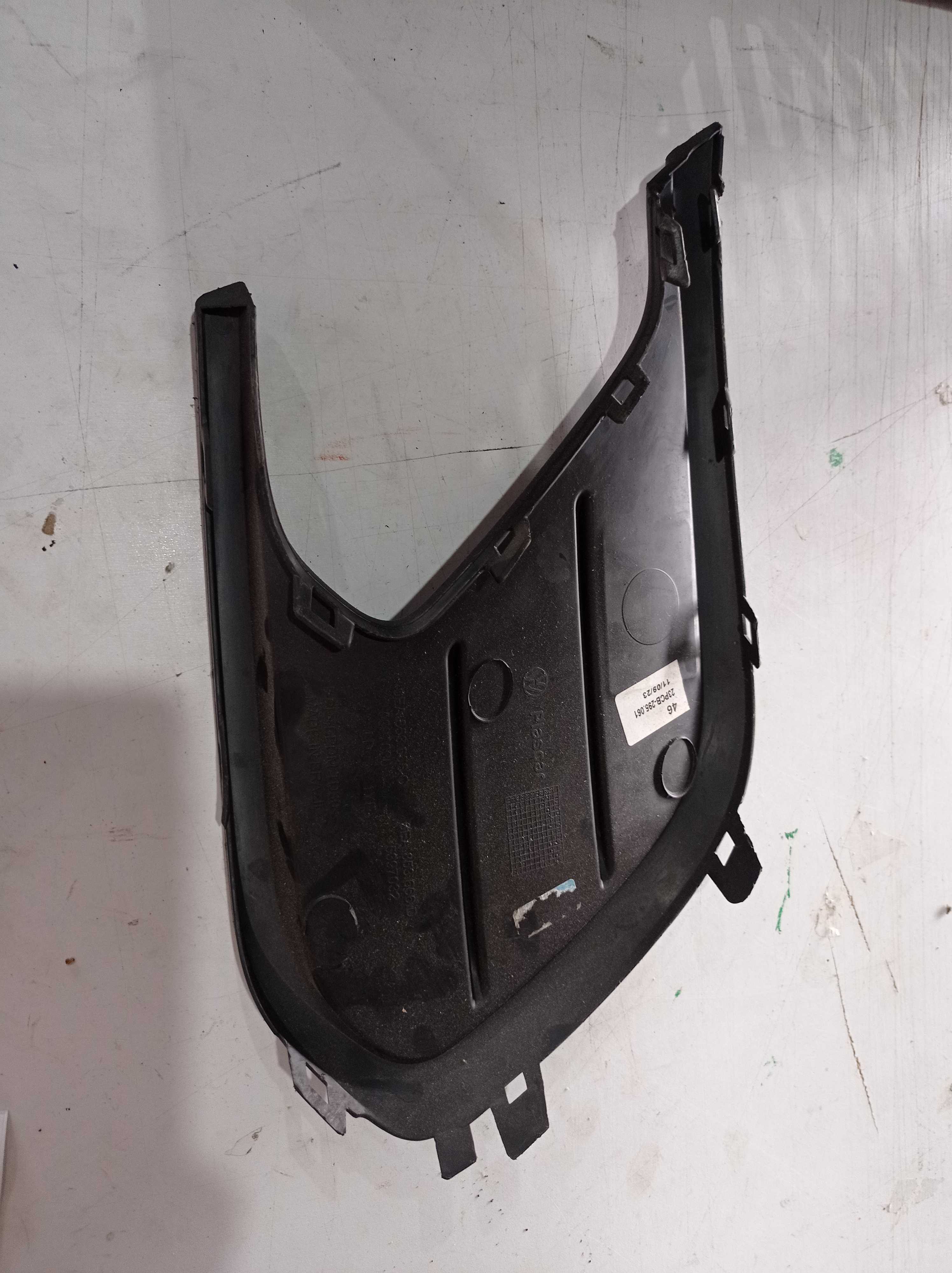 MOLDURA FAROL MILHA DIREITA VOLKSWAGEN POLO 2020 2