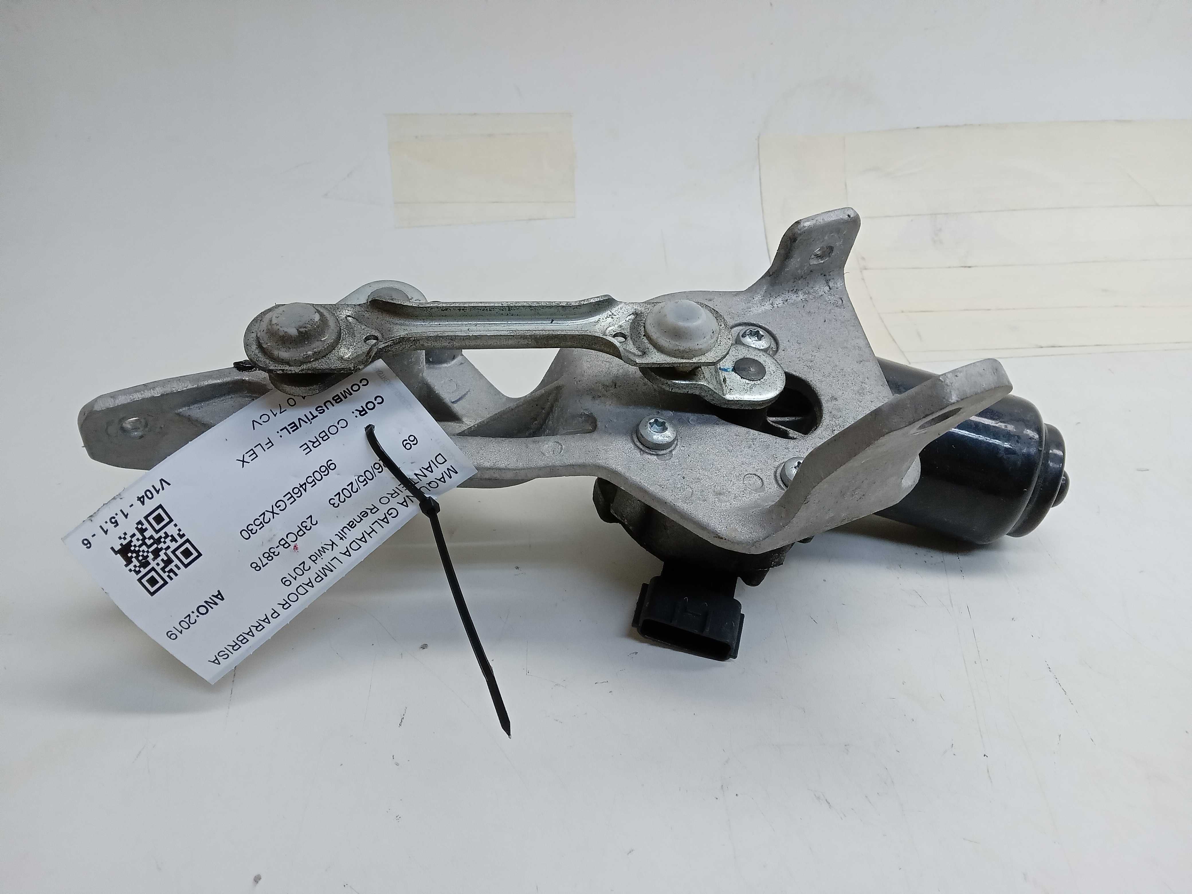 MAQUINA GALHADA LIMPADOR PARABRISA RENAULT KWID 2019