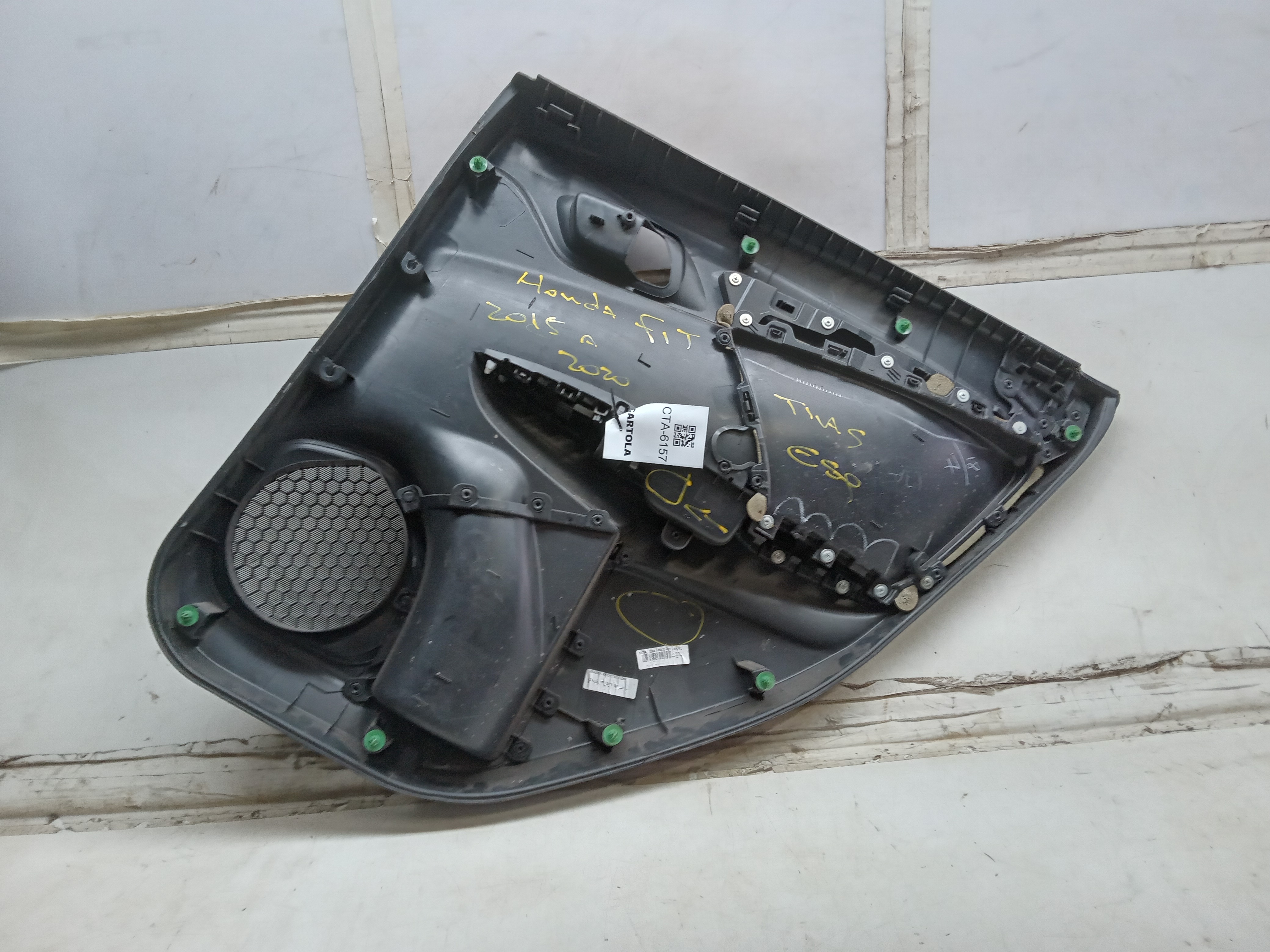 FORRO PORTA TRAS LE HONDA FIT 2015 2