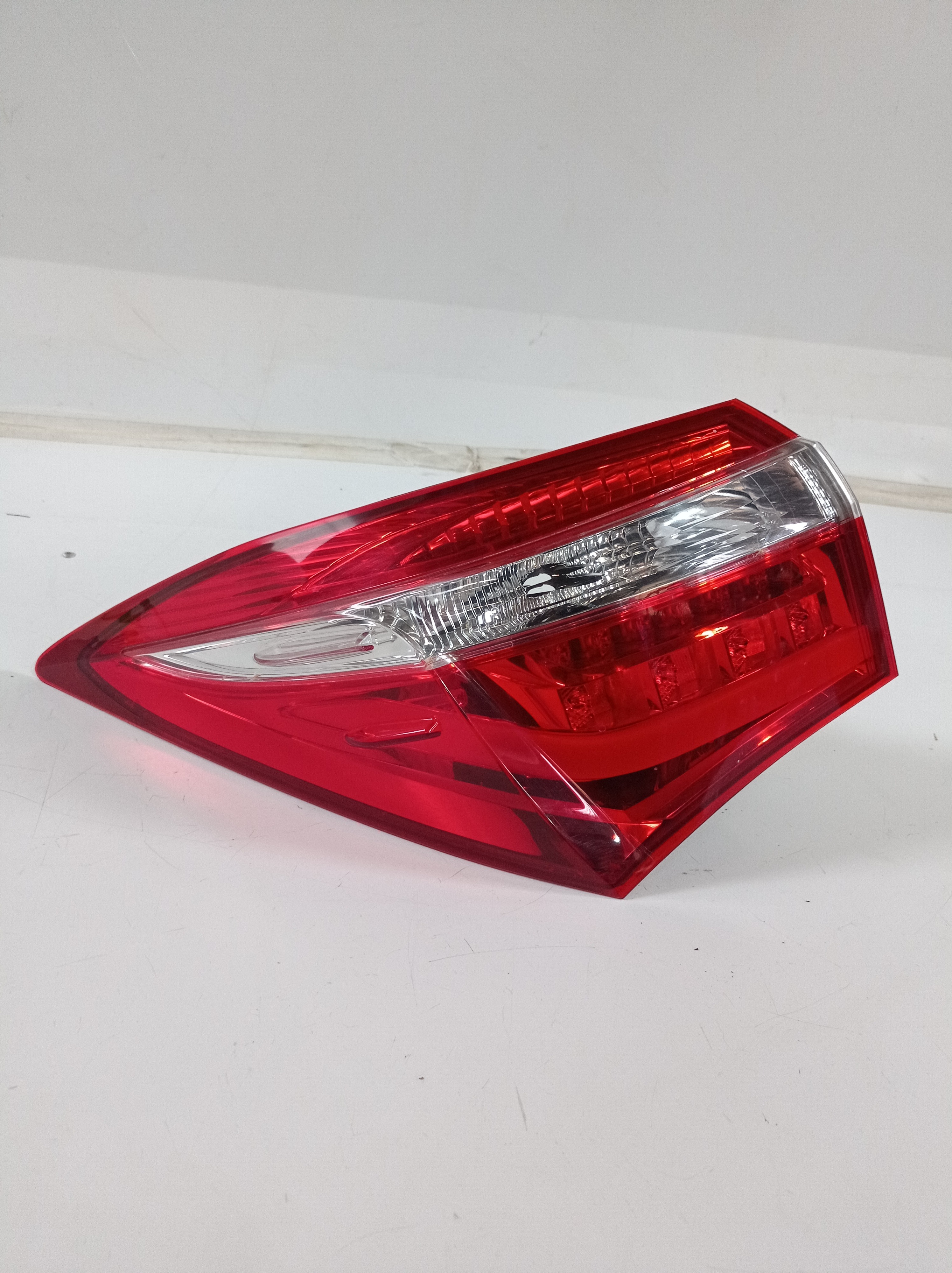 Lanterna Traseira Esquerda Toyota Corolla 2015 Original 1