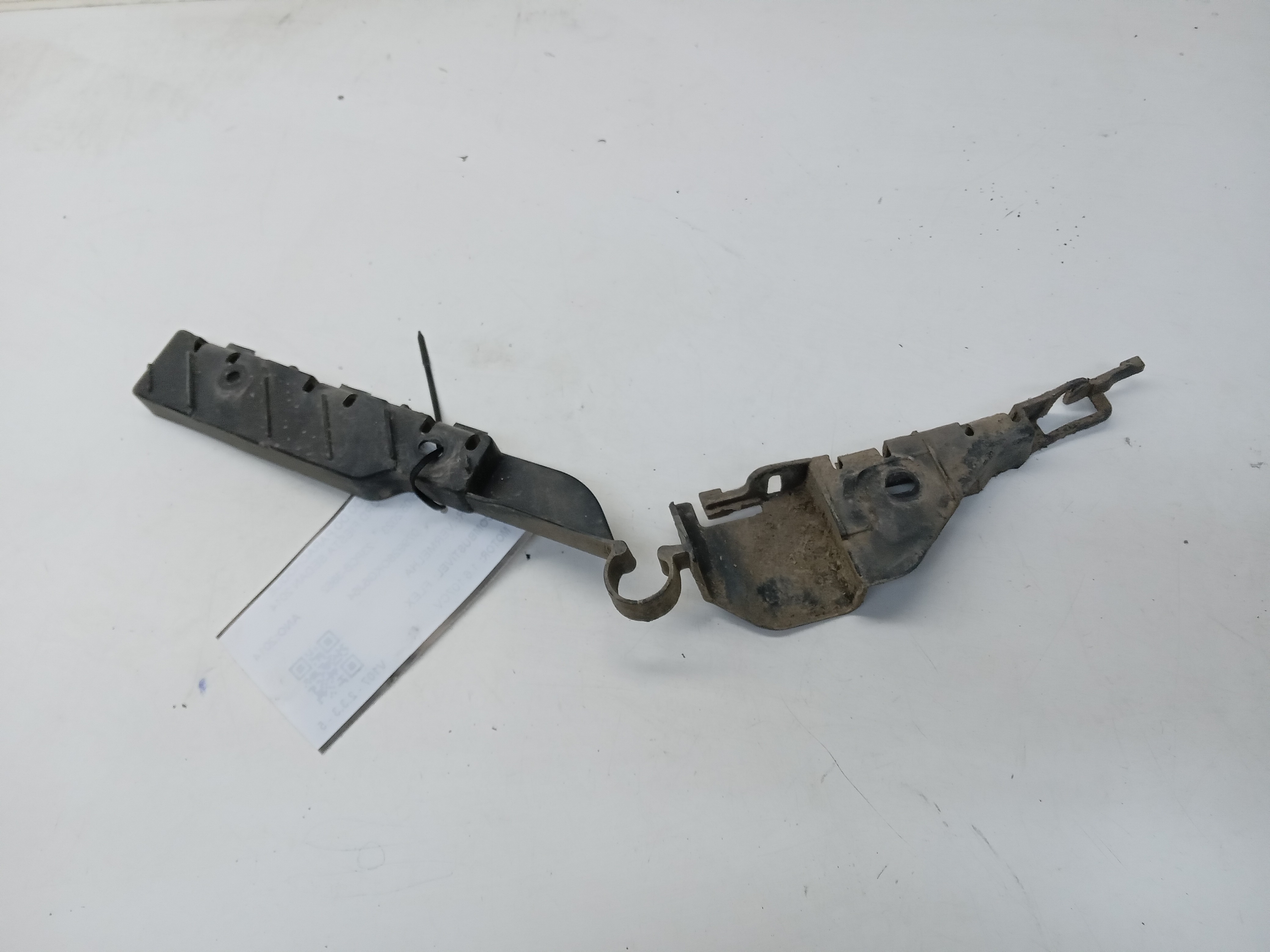 GUIA PARACHOQUE TRASEIRO LE FORD FIESTA SEDAN 2014 2