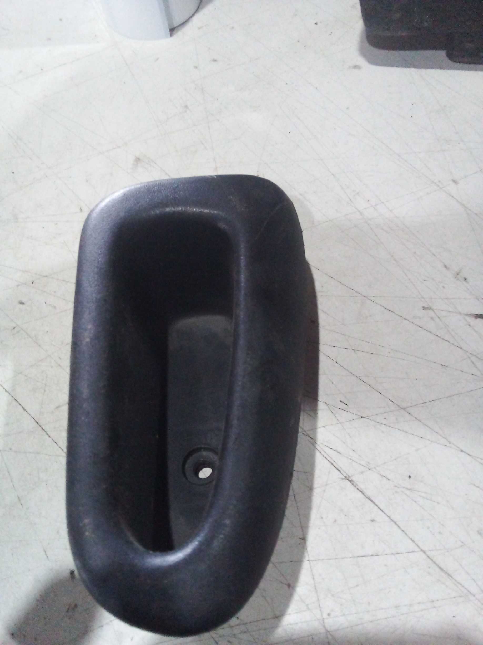 MOLDURA PUXADOR PORTA DIANT DIREITA 206 2005  9629325977 1