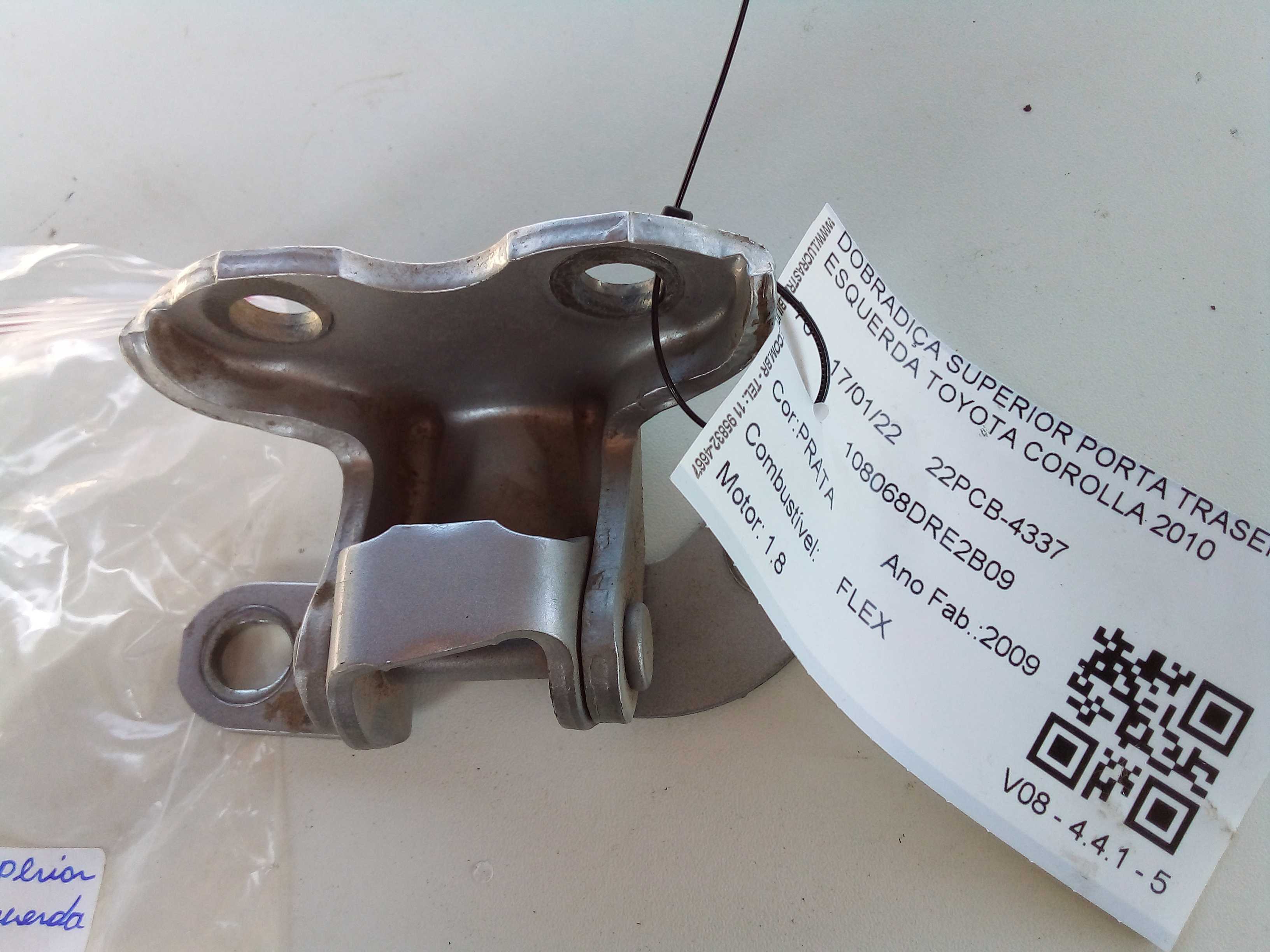 DOBRADIÇA SUPERIOR PORTA TRASEIRA LE TOYOTA COROLLA 2010 1