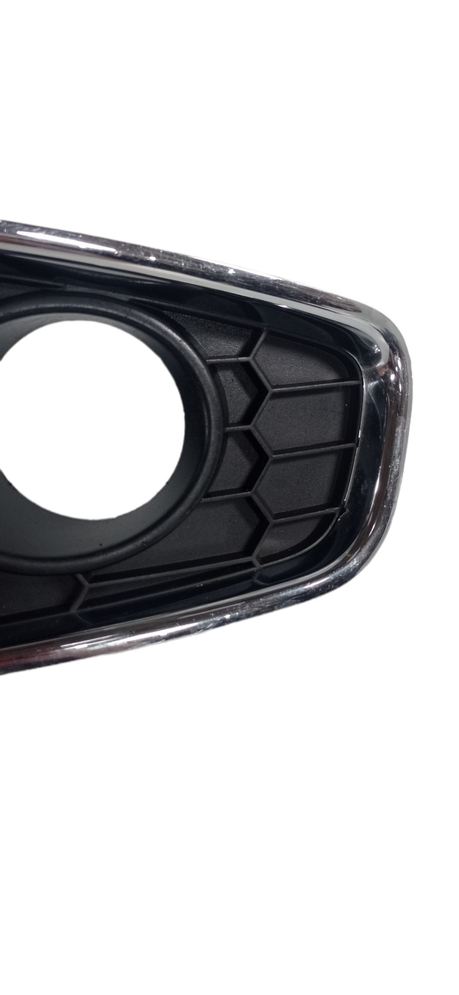 Moldura Farol Milha Direito Renault Sandero 2008 A 2013 3