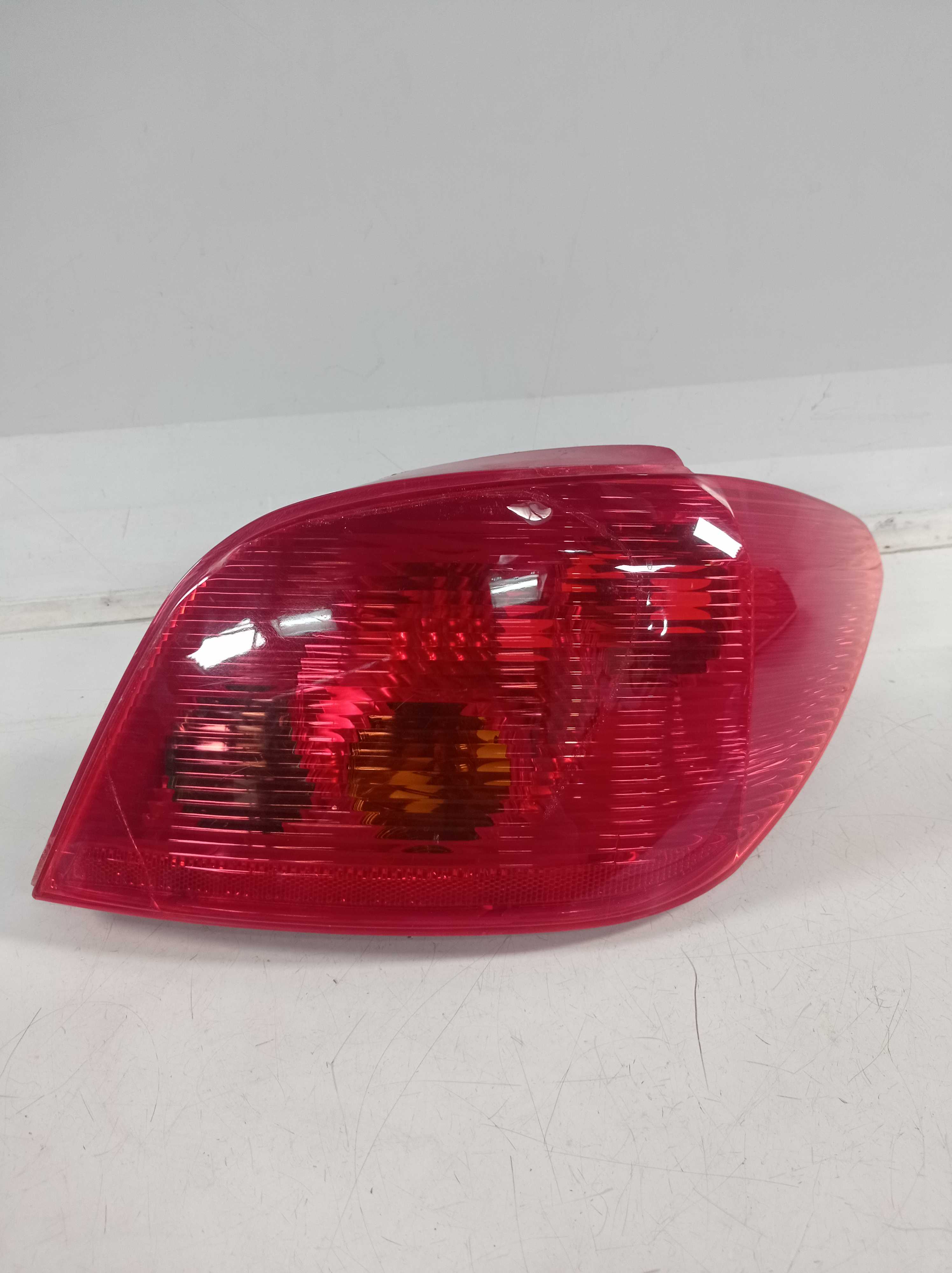 LANTERNA TRASEIRA DIREITA PEUGEOT 307 2001 RECUPERADA 1