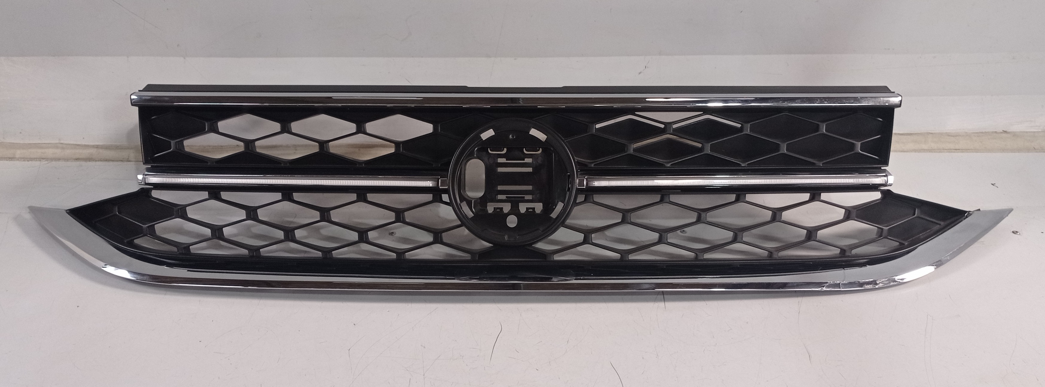 Grade Dianteira Vw Taos Highline Tsi 2021 2022 Original 1