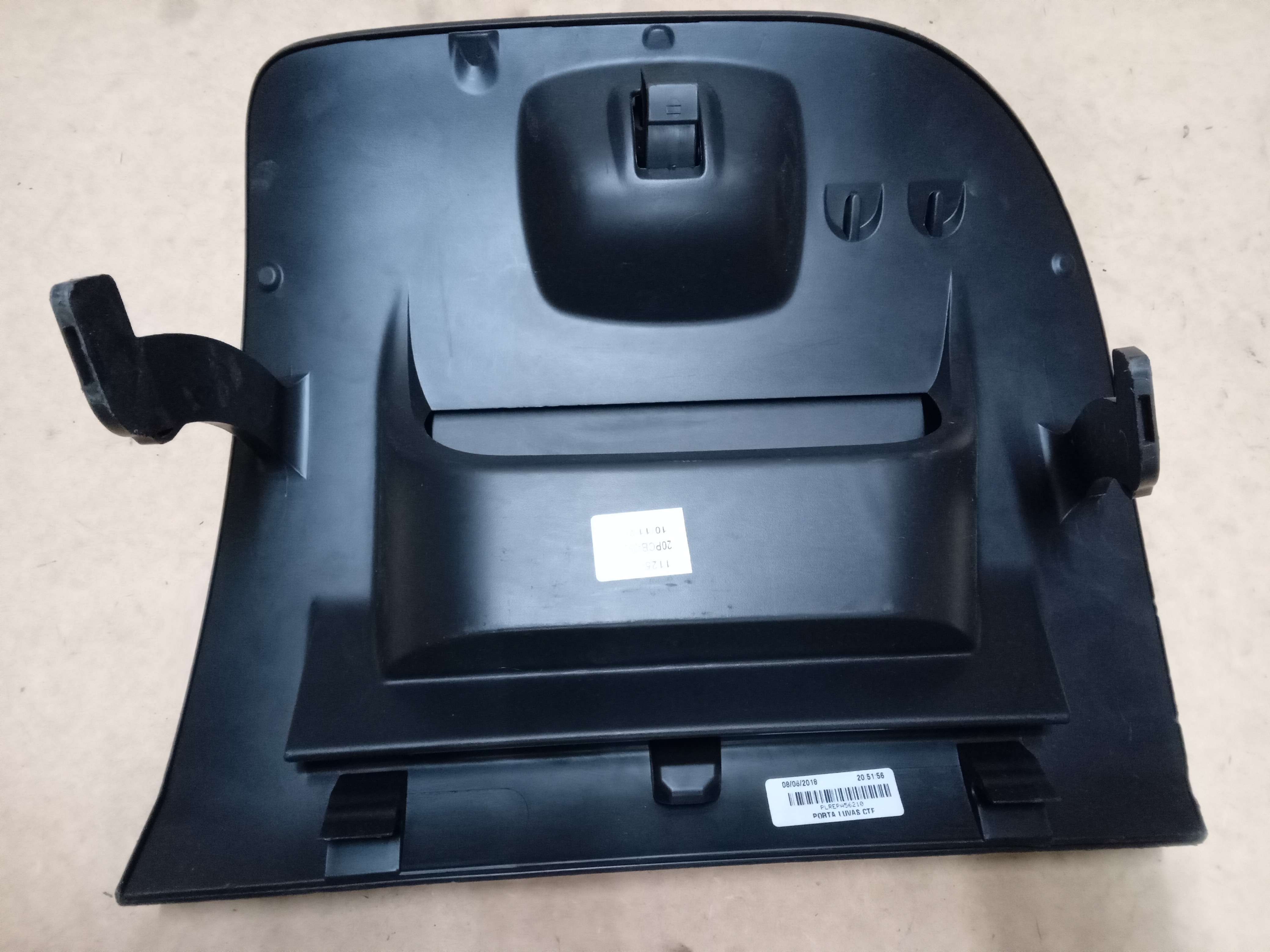 TAMPA PORTA LUVAS RENAULT CAPTUR 2021 1
