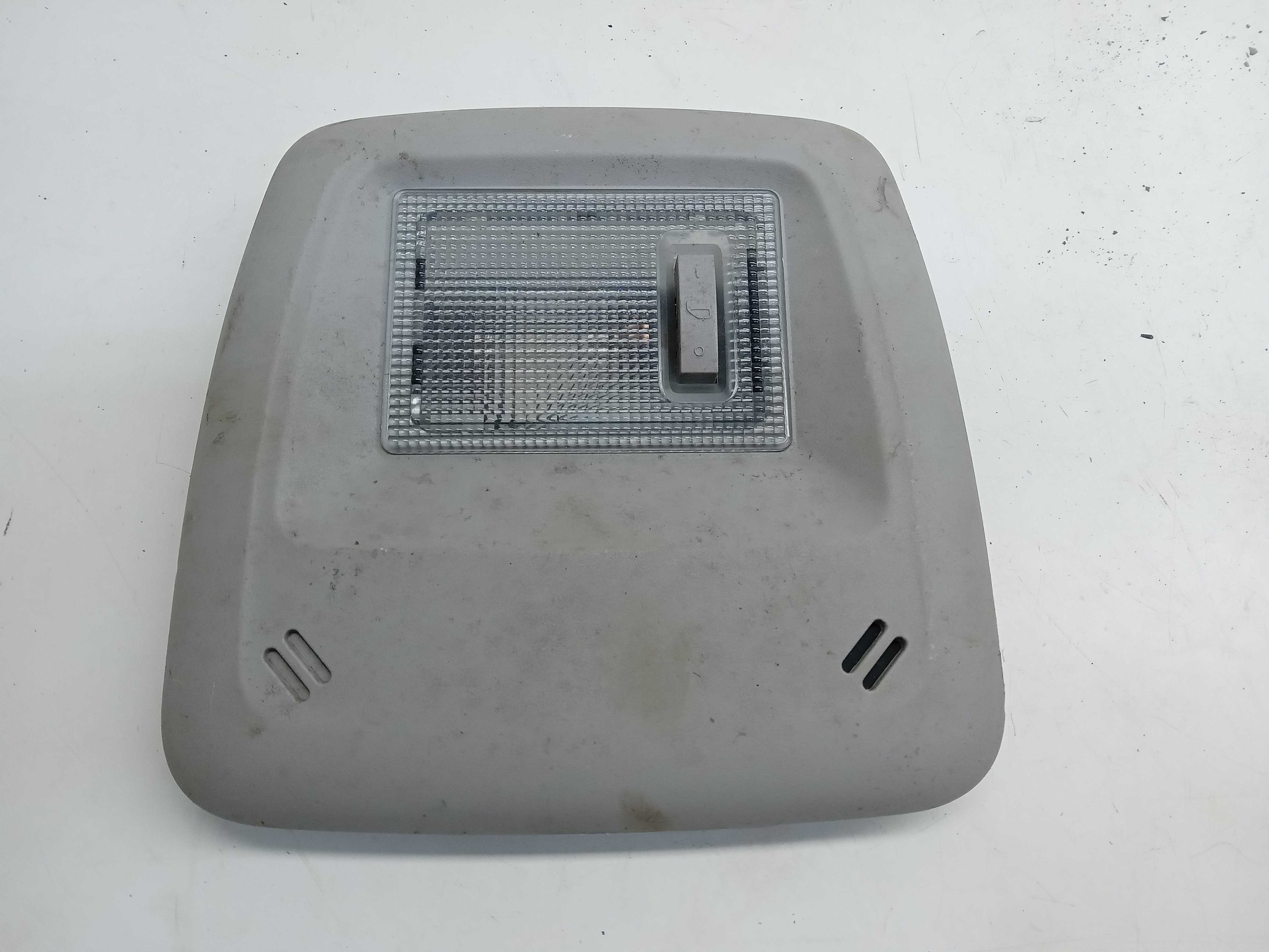 LUZ DE TETO FRONTAL CHEVROLET COBALT 2013 1