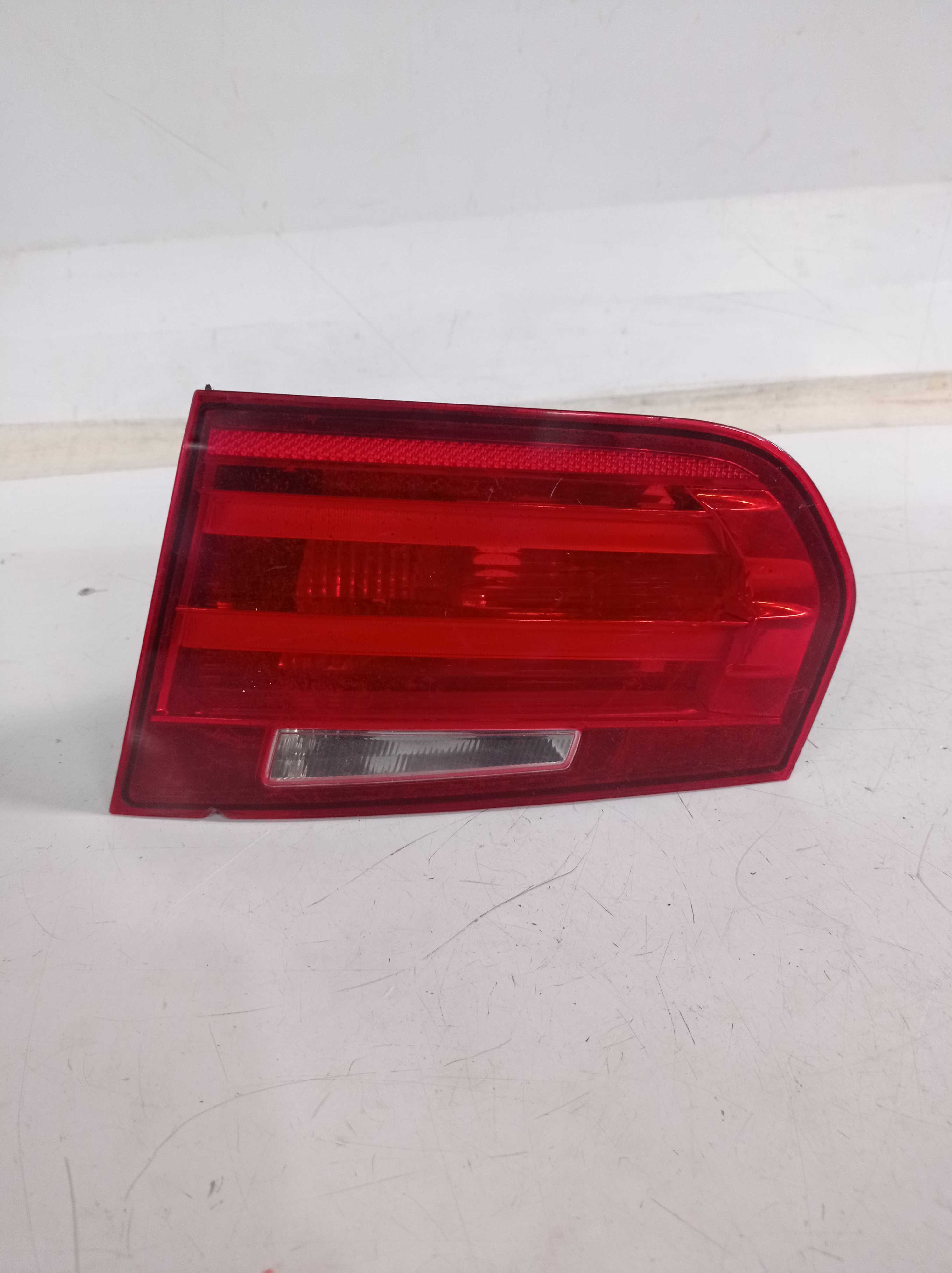 LANTERNA TRASEIRA DIREITA BMW F30 F31 328I 2012 A 2015 1