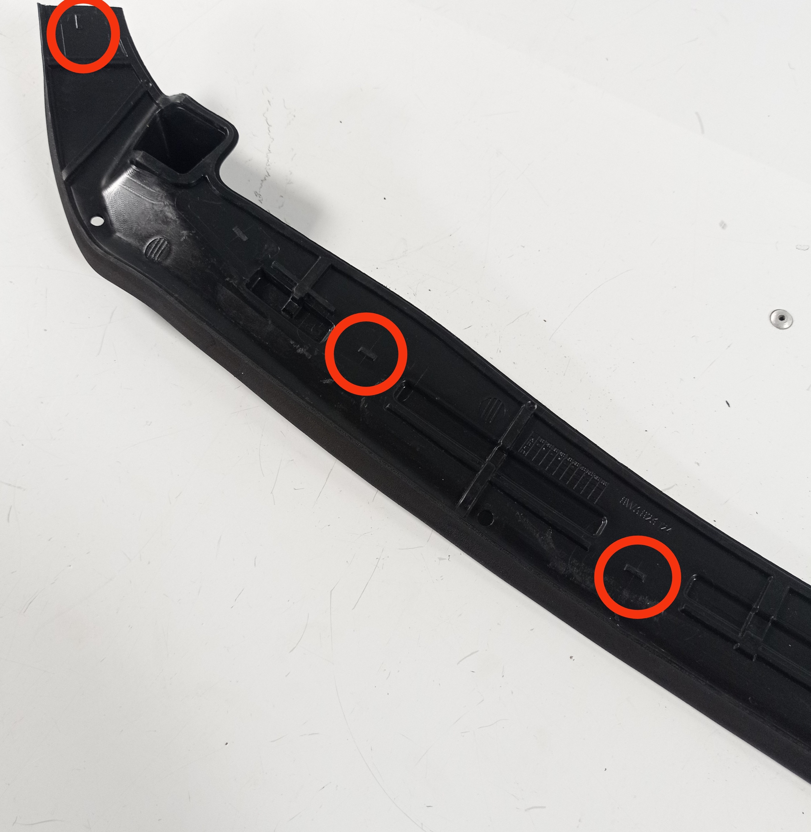 8w6823124 Vedação Central Capo Dianteiro Audi A5 2017 6