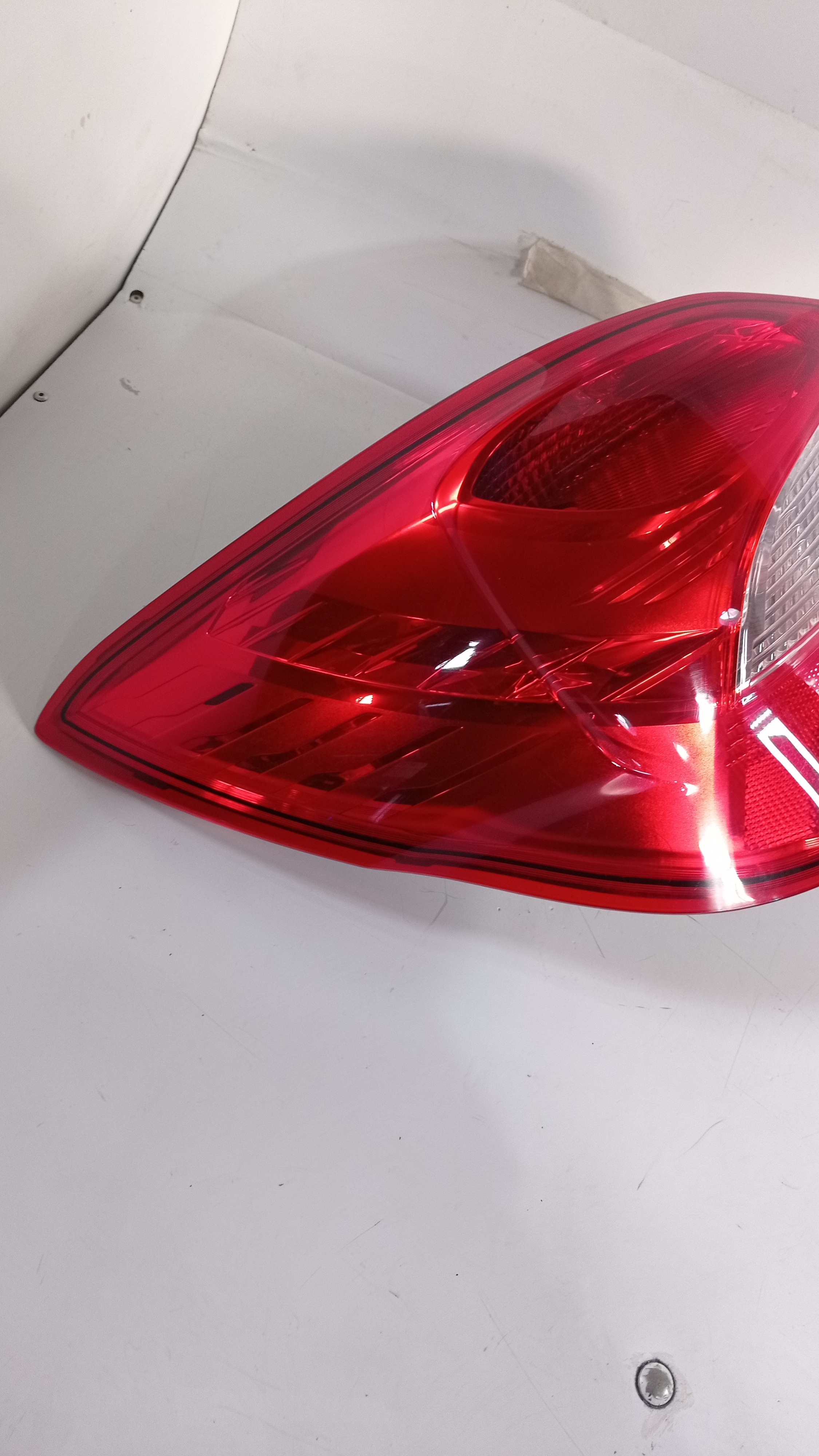 Lanterna Tras Esquerda Ford Ka Hatch 2019 2020 Recuperada 4