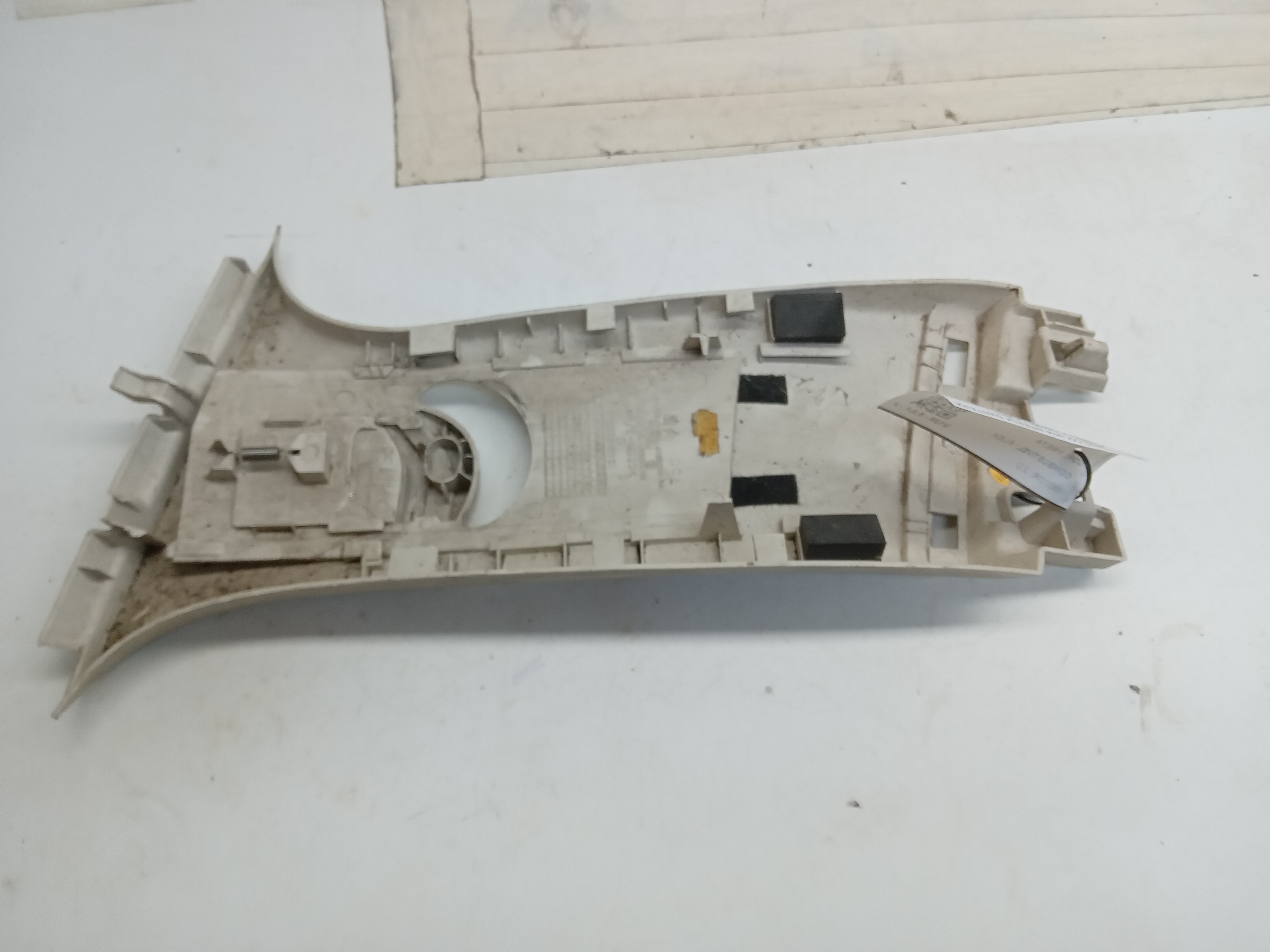 ACABAMENTO COLUNA INTERNA DIANTEIRA LD Citroën C4 2010 2