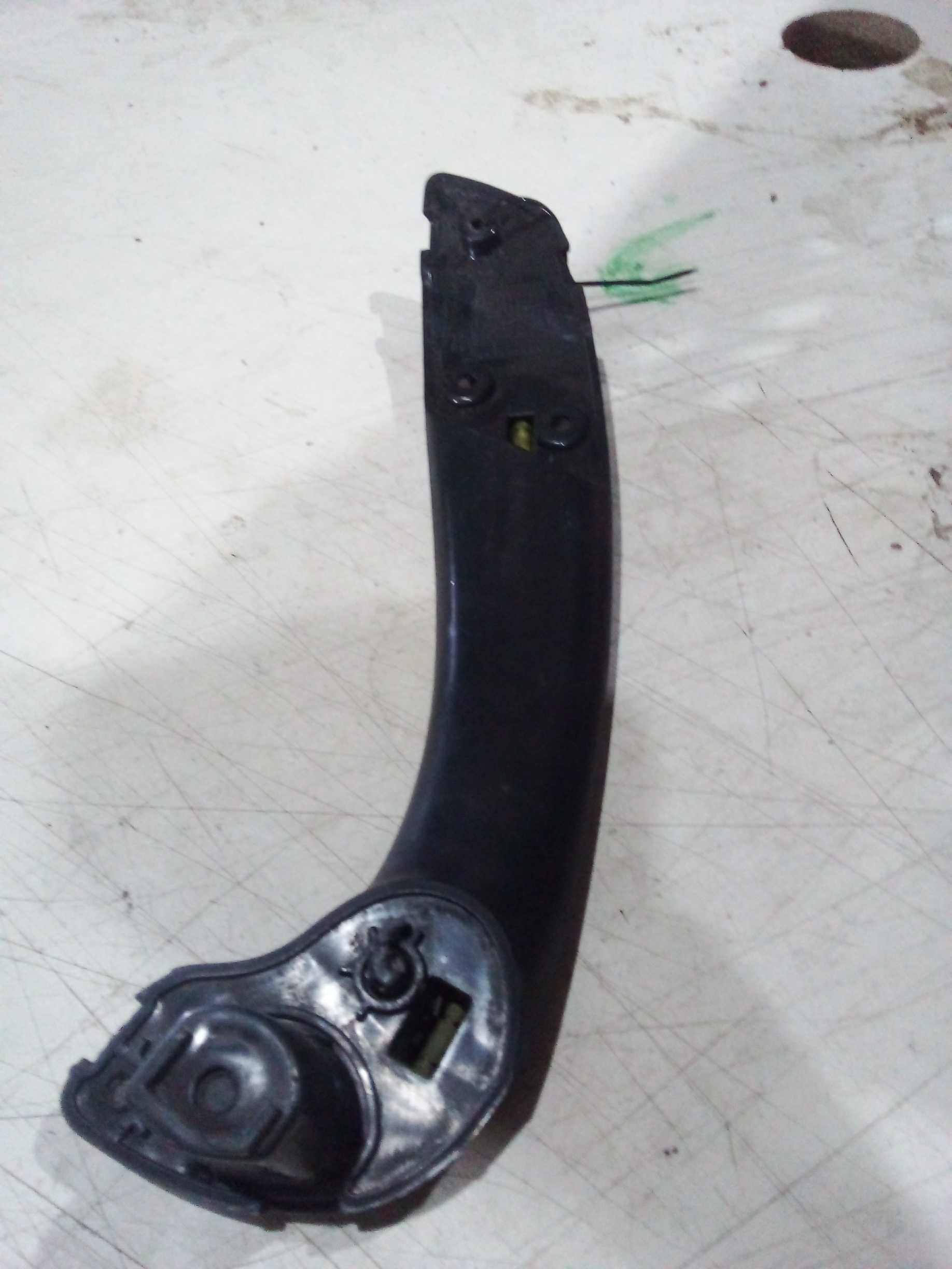 MOLDURA PUXADOR PORTA DIREITA FLUENCE 2010 A58000471 1
