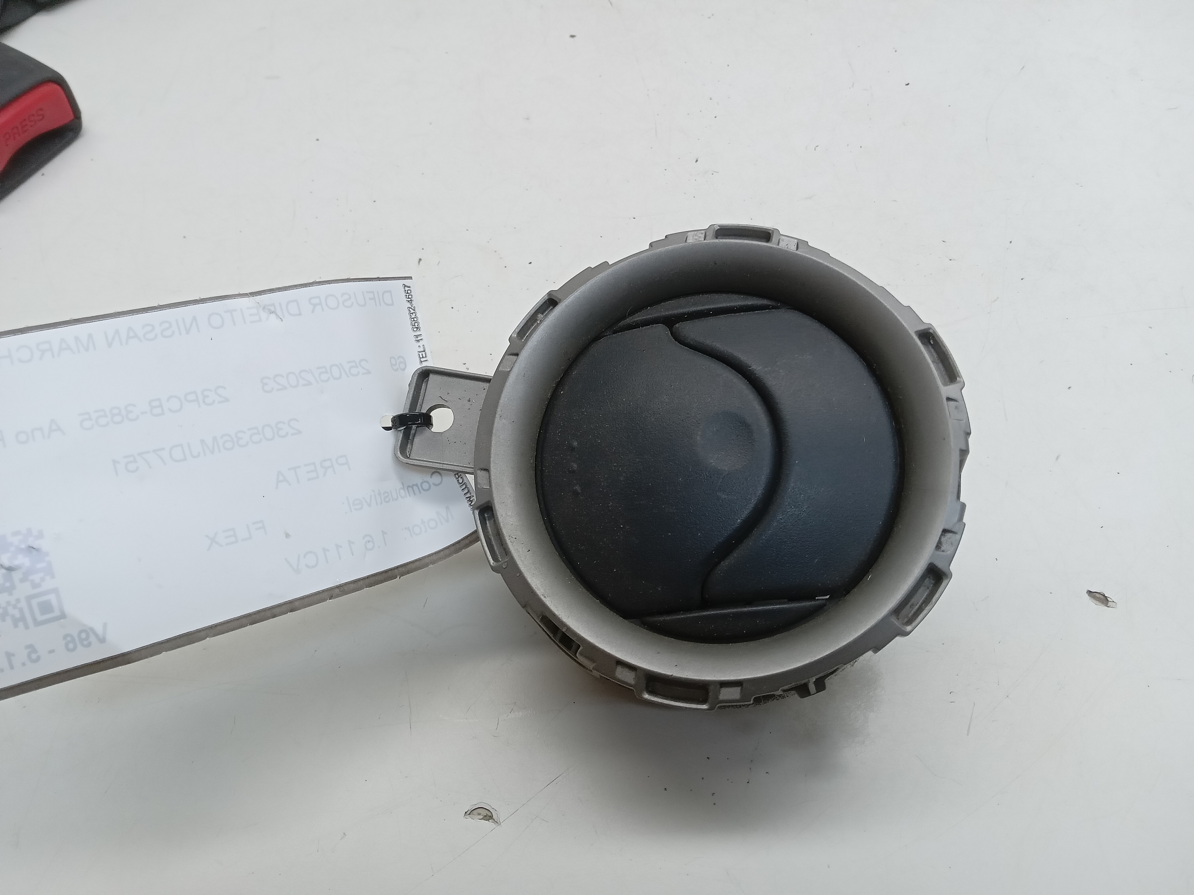 DIFUSOR DIREITO NISSAN MARCH 2012 1