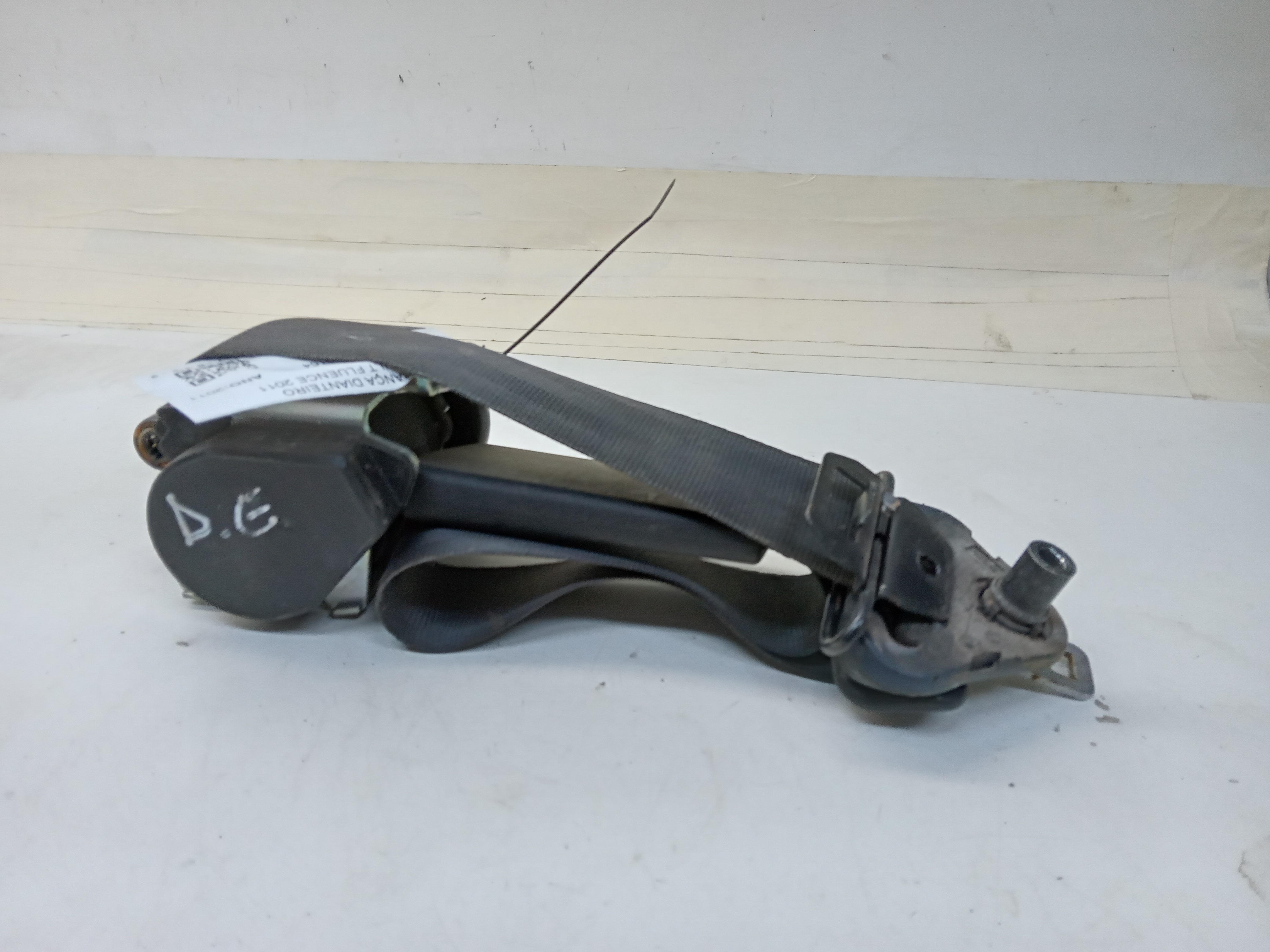 CINTO DE SEGURANÇA DIANTEIRO ESQUERDO RENAULT FLUENCE 2011 2