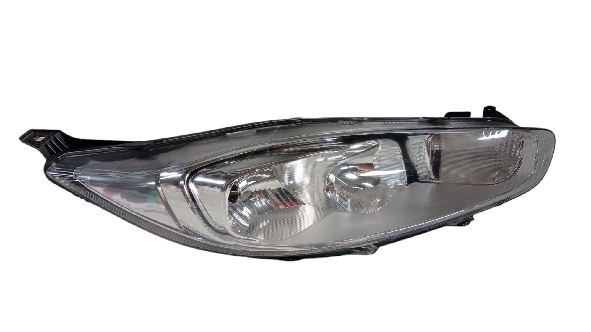 Farol Direito Ford New Fiesta 2013 A 2019 Recuperada
