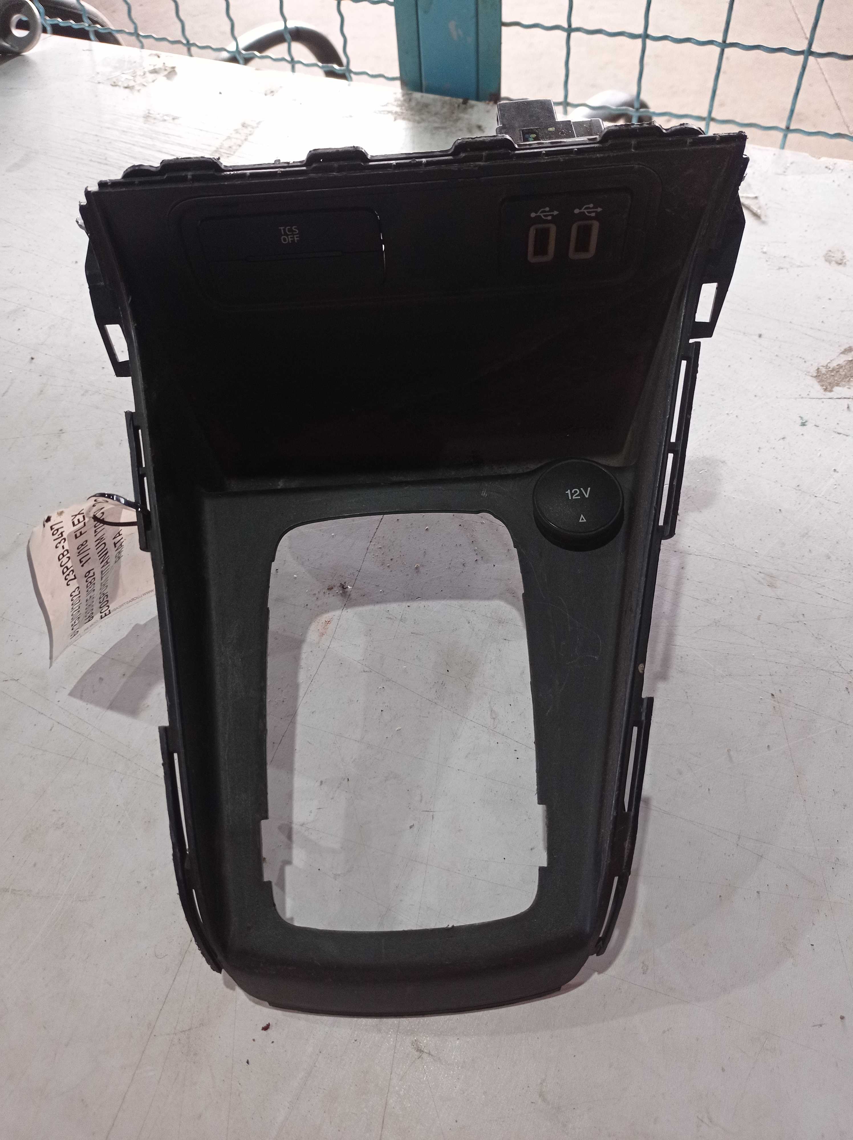 MOLDURA ACENDEDOR DE CIGARRO FORD ECOSPORT TITANIUM 17 18 1
