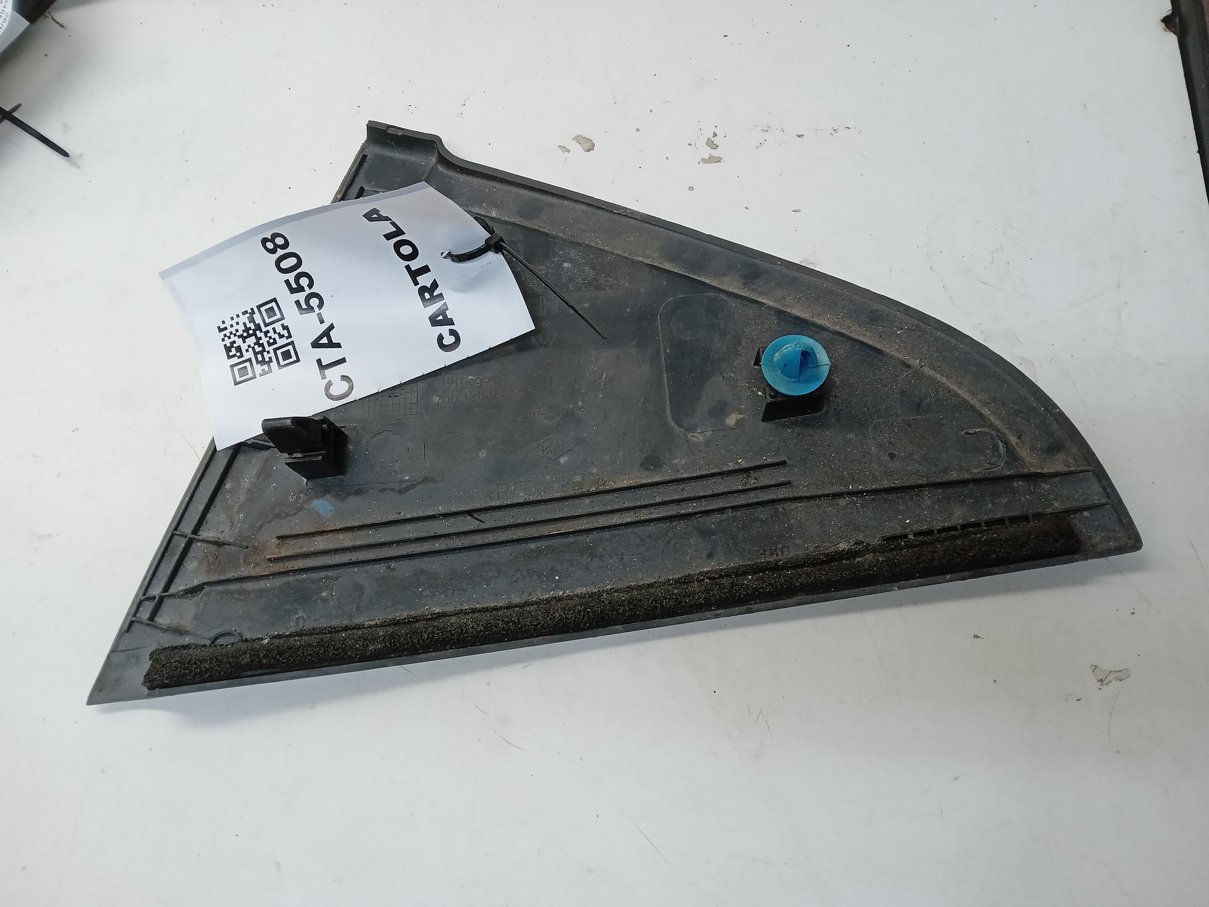 MOLDURA ACABAMENTO PORTA TRAS LE RENAULT KWID 2019 2