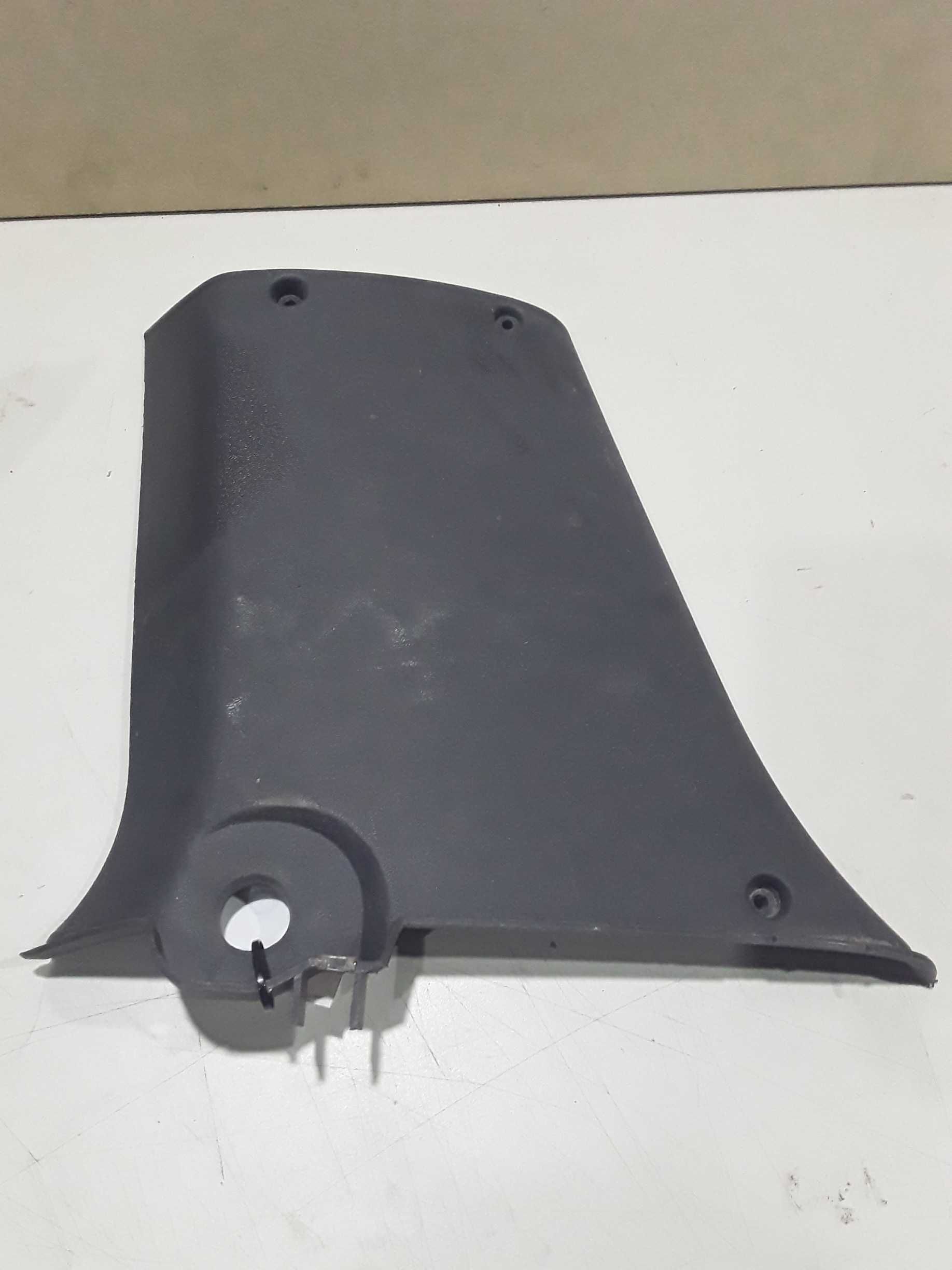 735286735 MOLDURA COLUNA MEIO ESQUERDO DOBLO ADV FLEX 2009
