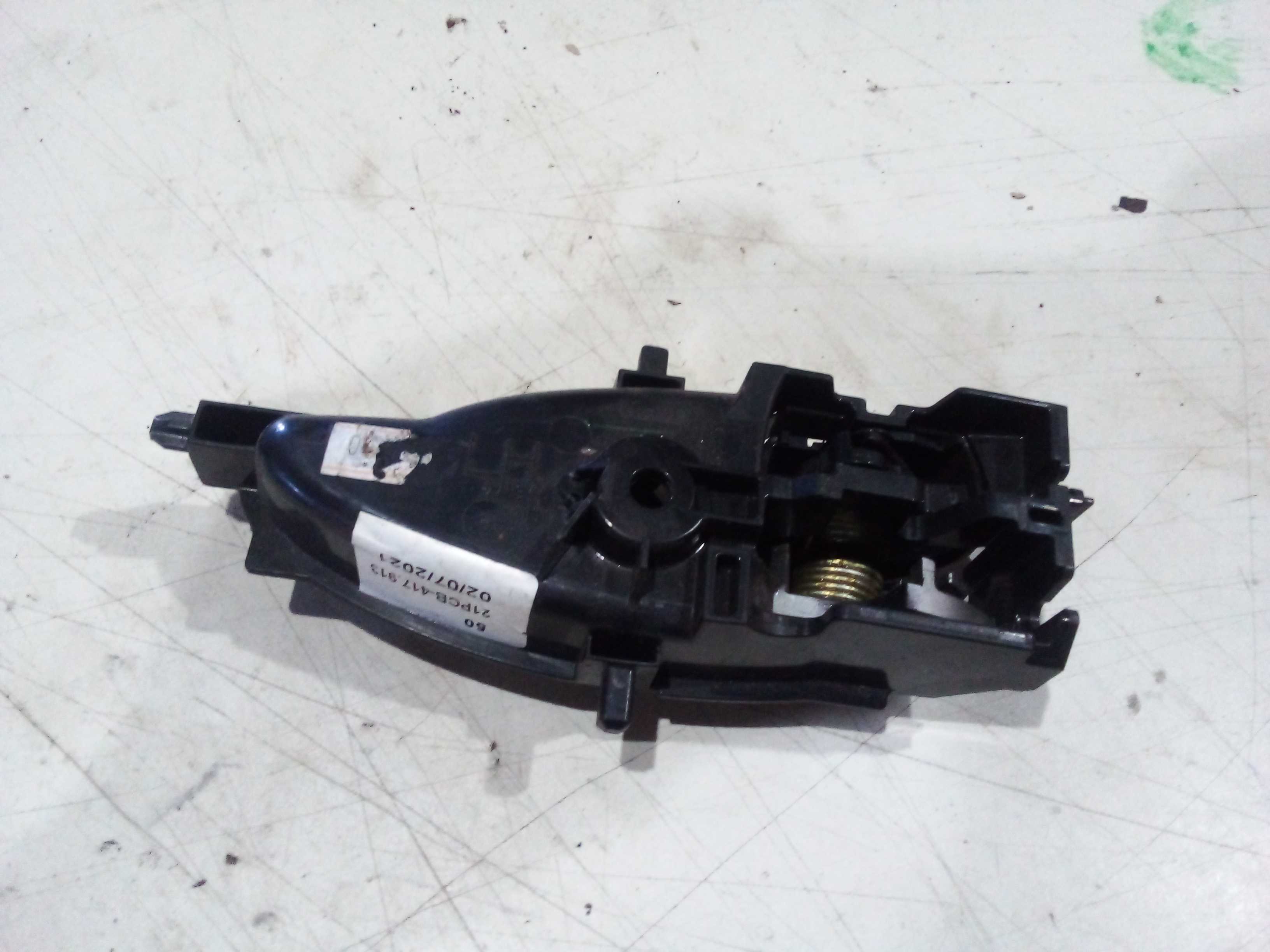 MAÇANETA INTERNA ESQ TOYOTA YARIS 2021 2