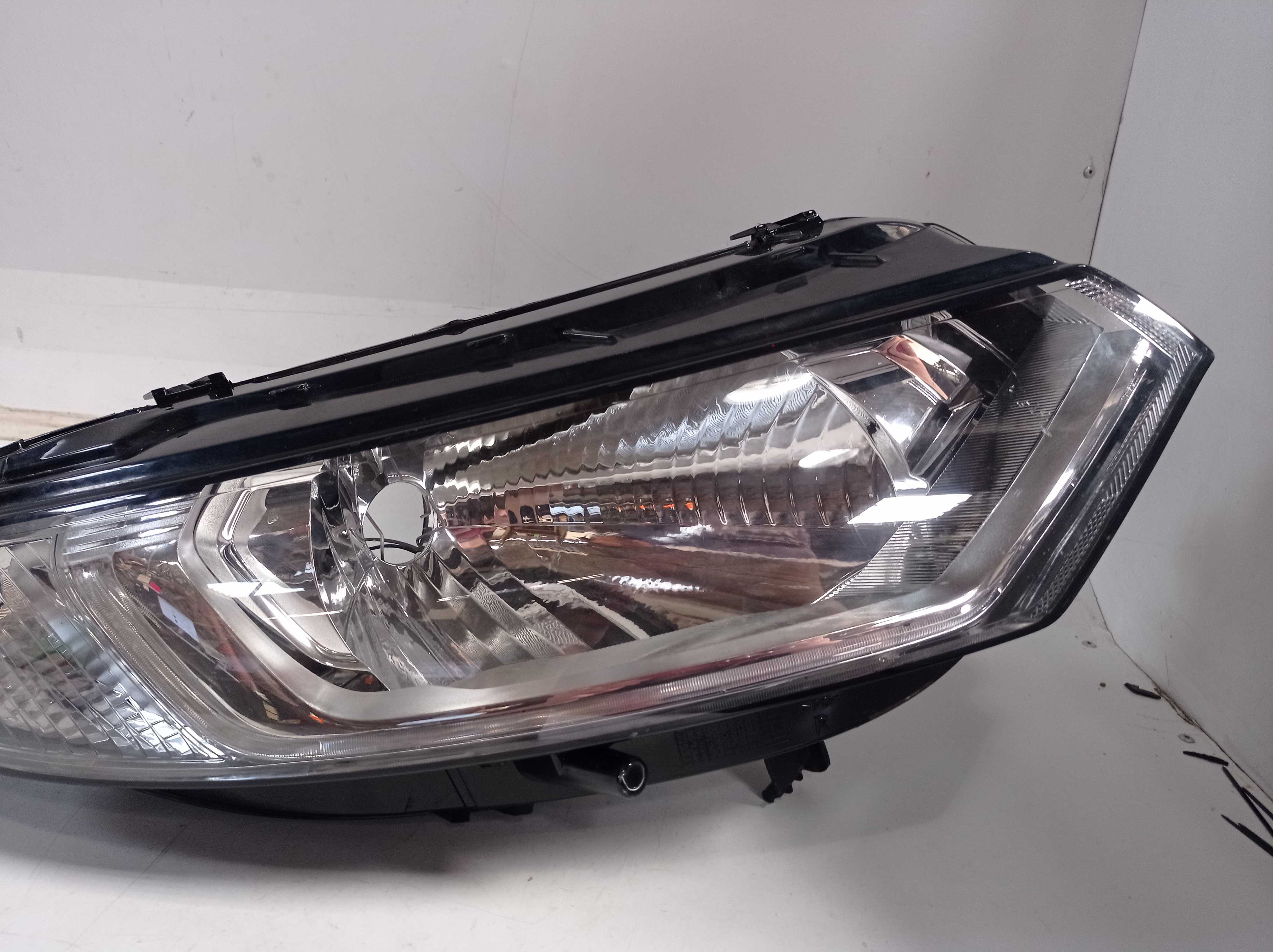 FAROL DIREITO FORD ECOSPORT 2013 A 2017 RECONDICIONADO 3