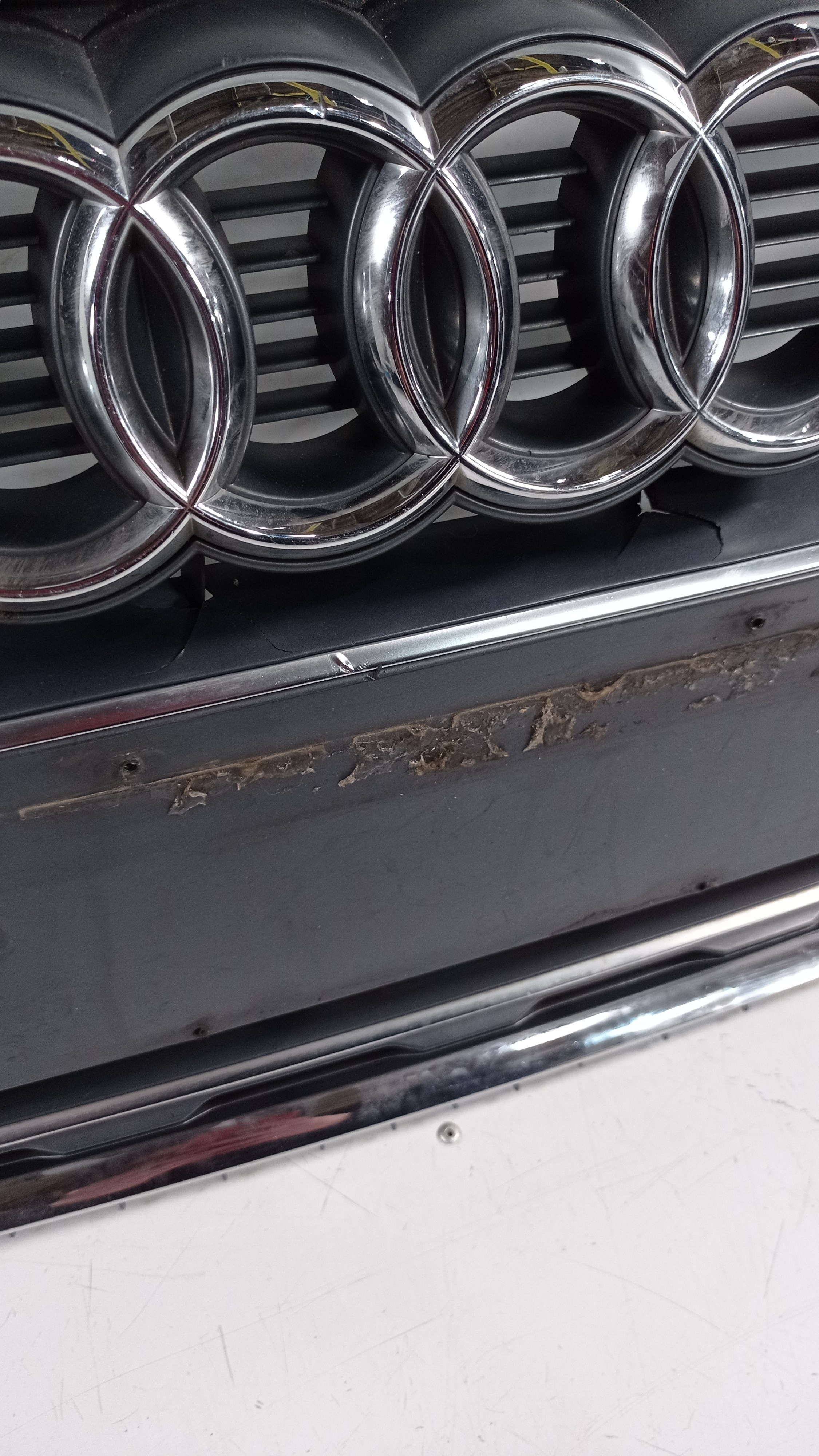 Grade Dianteira Audi A5 2016 Para Recuperar Original 6