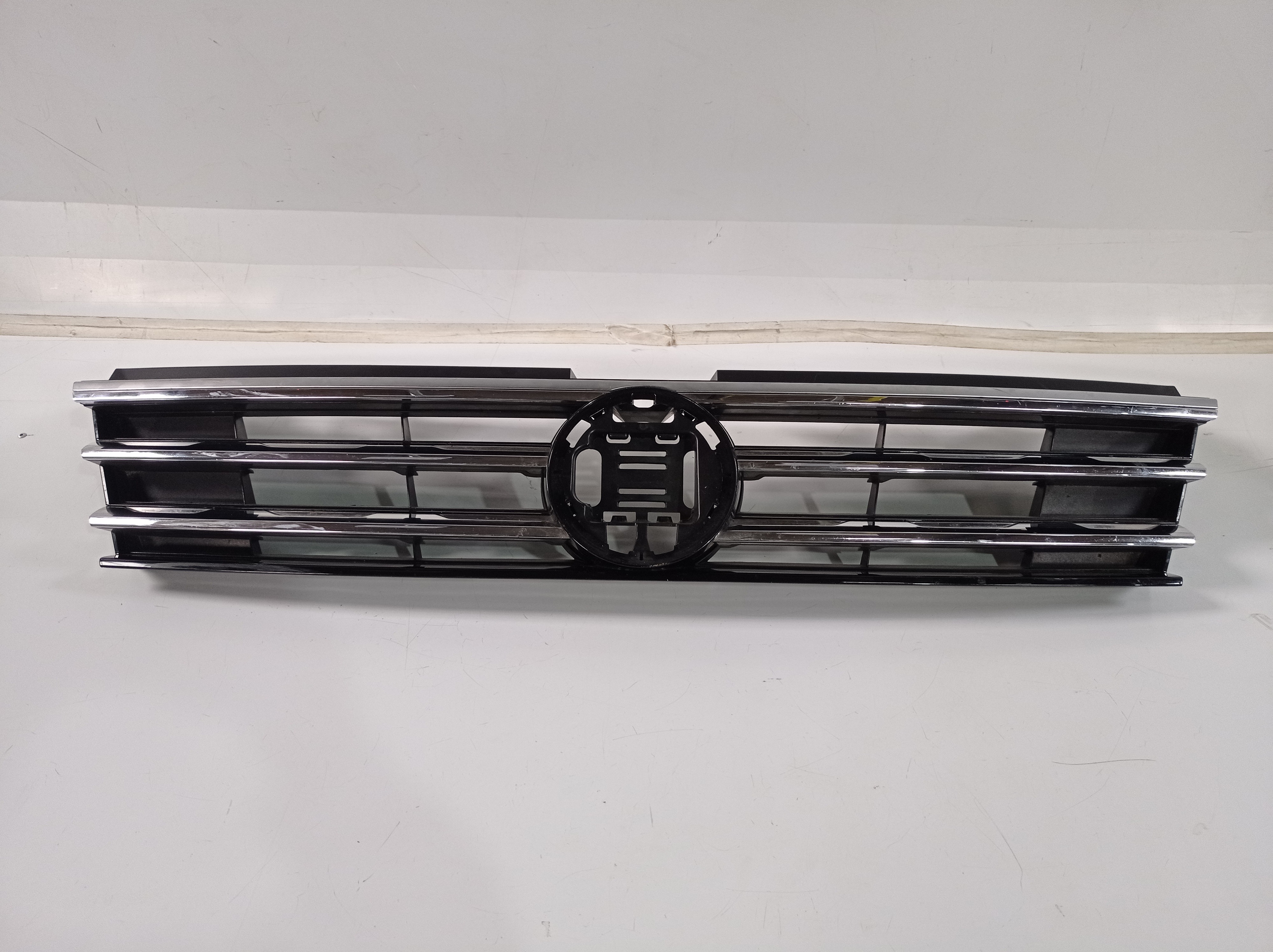 5na853653 Grade Parachoque Dianteiro Vw Tiguan R Line 2018 1