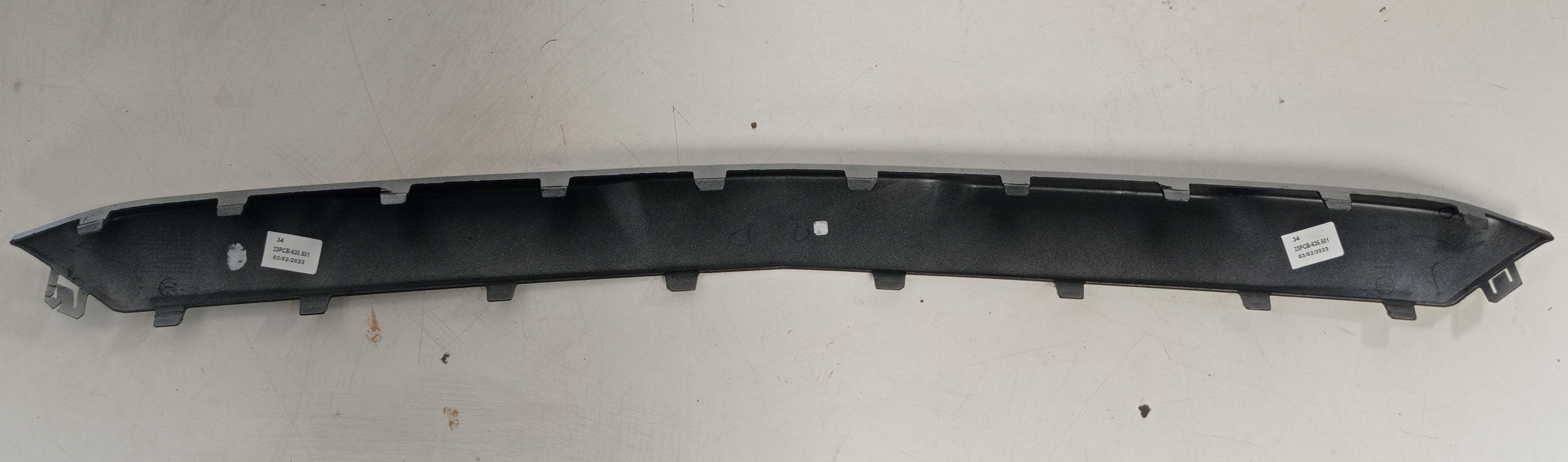 26237244 Aplique Moldura Parachoque Diant Gm Tracker 20/21 8