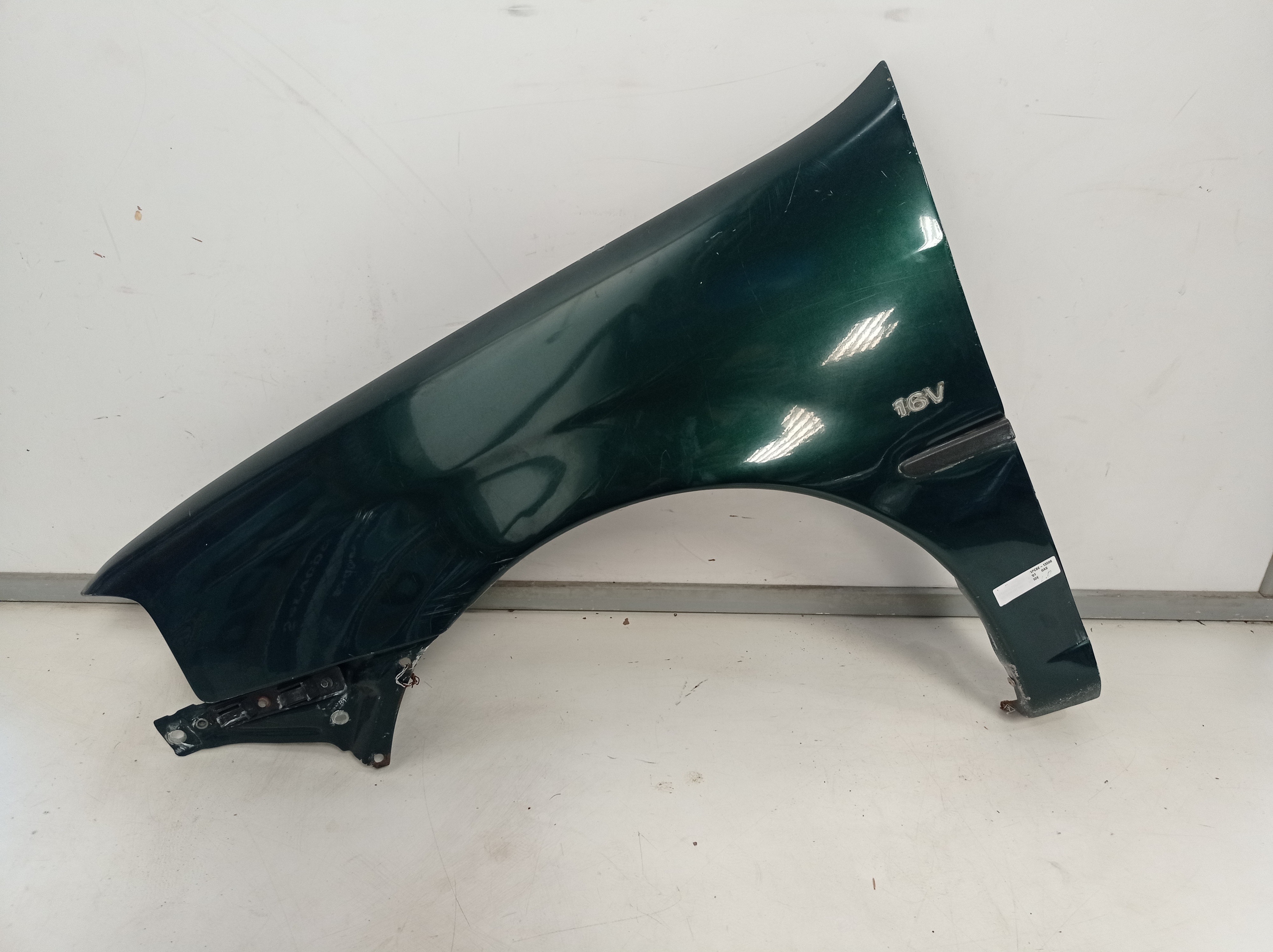 Paralama Esquerdo Volkswagen Parati 2001 Para Recuperar 1