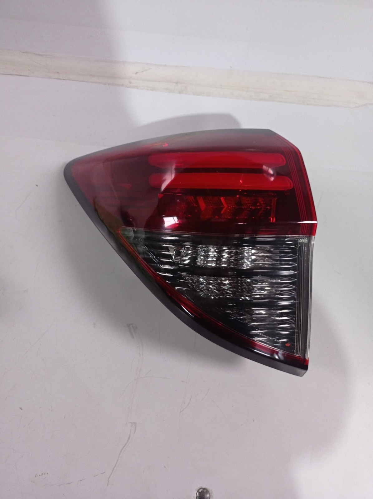 LANTERNA TRASEIRA ESQUERDA HONDA HRV COM LED 18 RECUPERADA 2