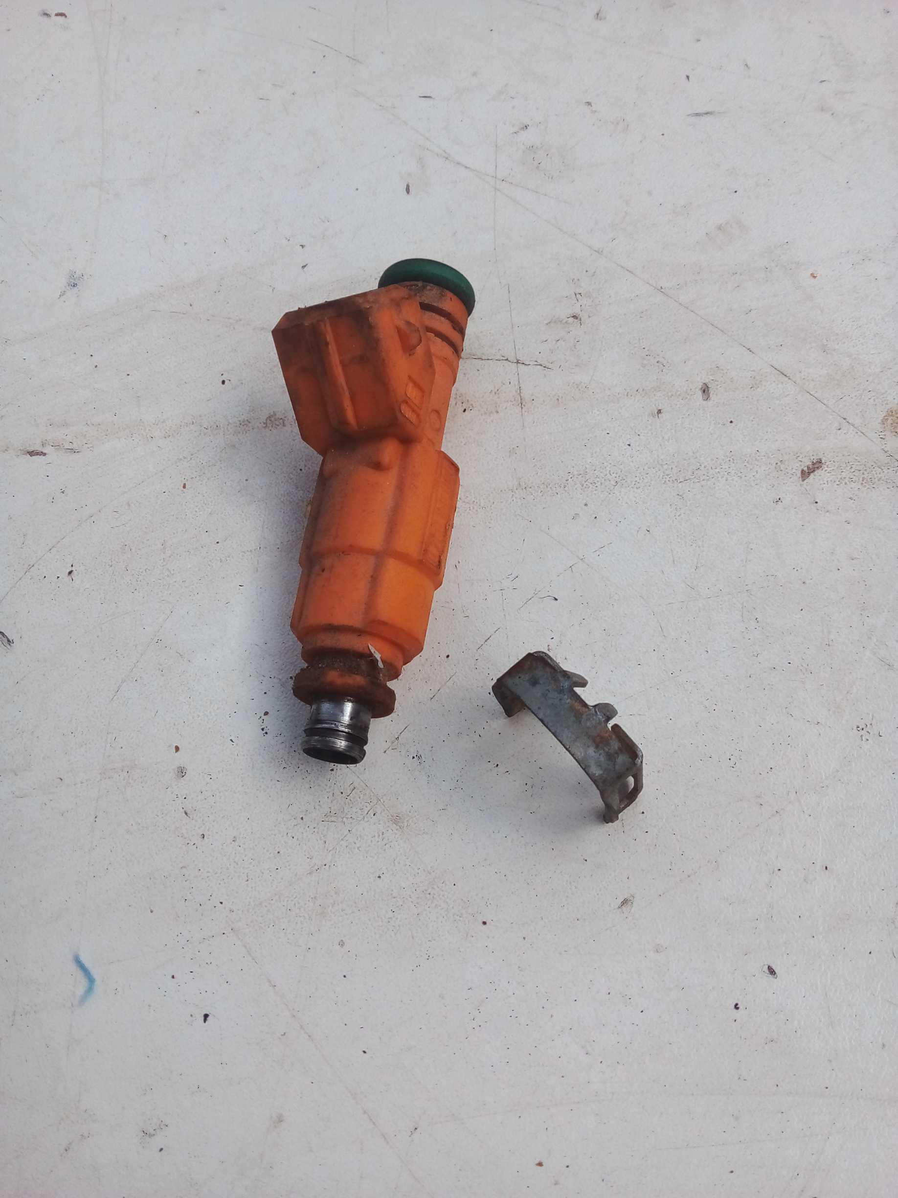 BICO INJEÇÃO CORSA 2002 MOTOR 1.6