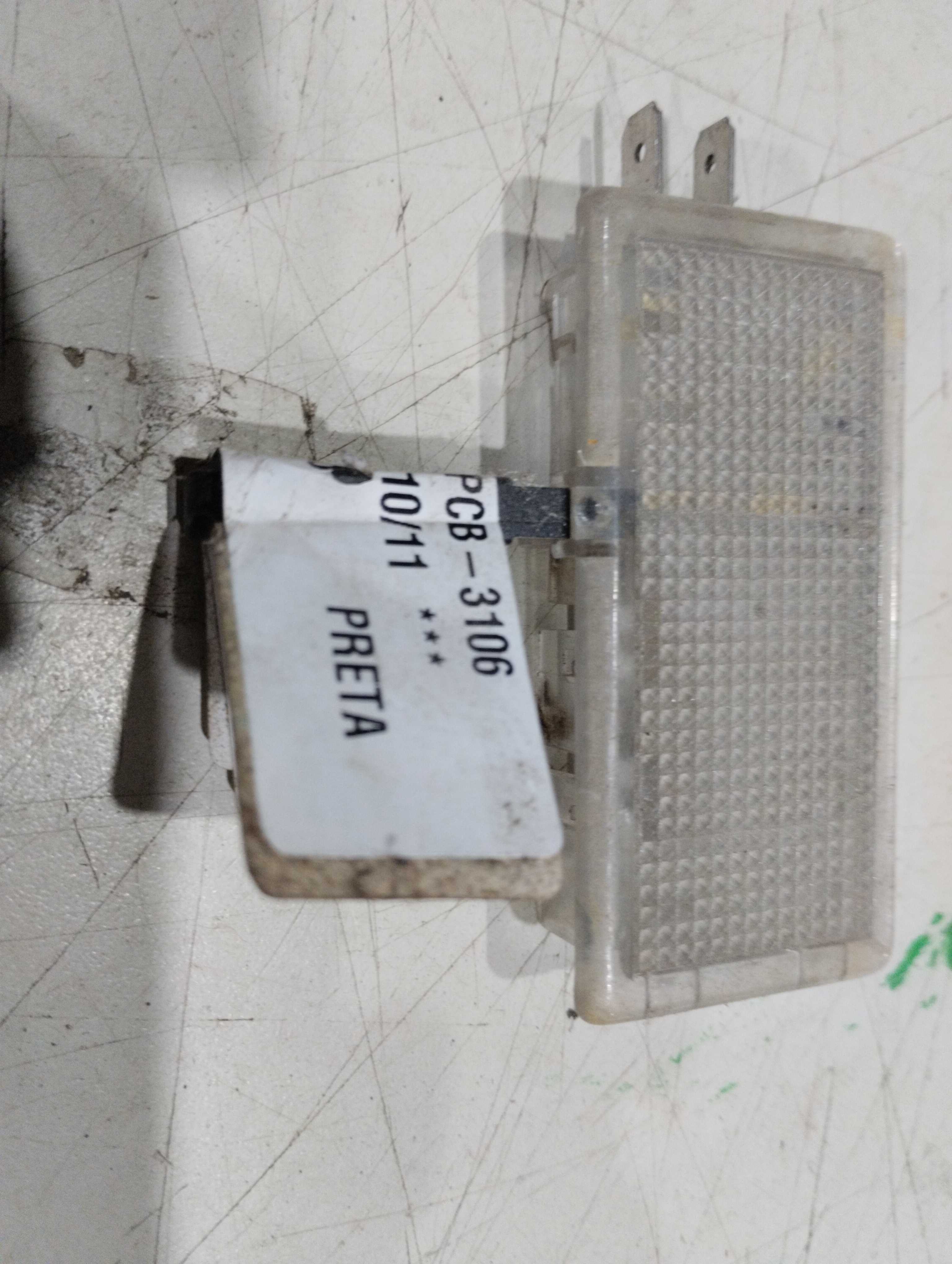 Luz cortesia porta malas volvo XC60 2010