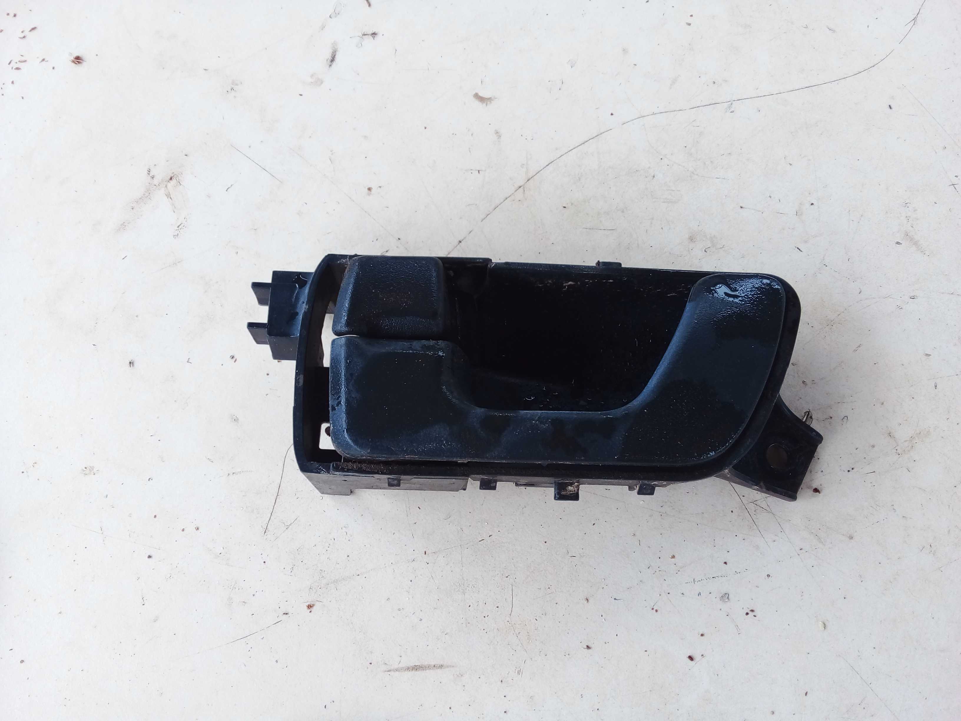 MAÇANETA INTERNA PORTA DIANT ESQ PAJERO TR4 2009 1