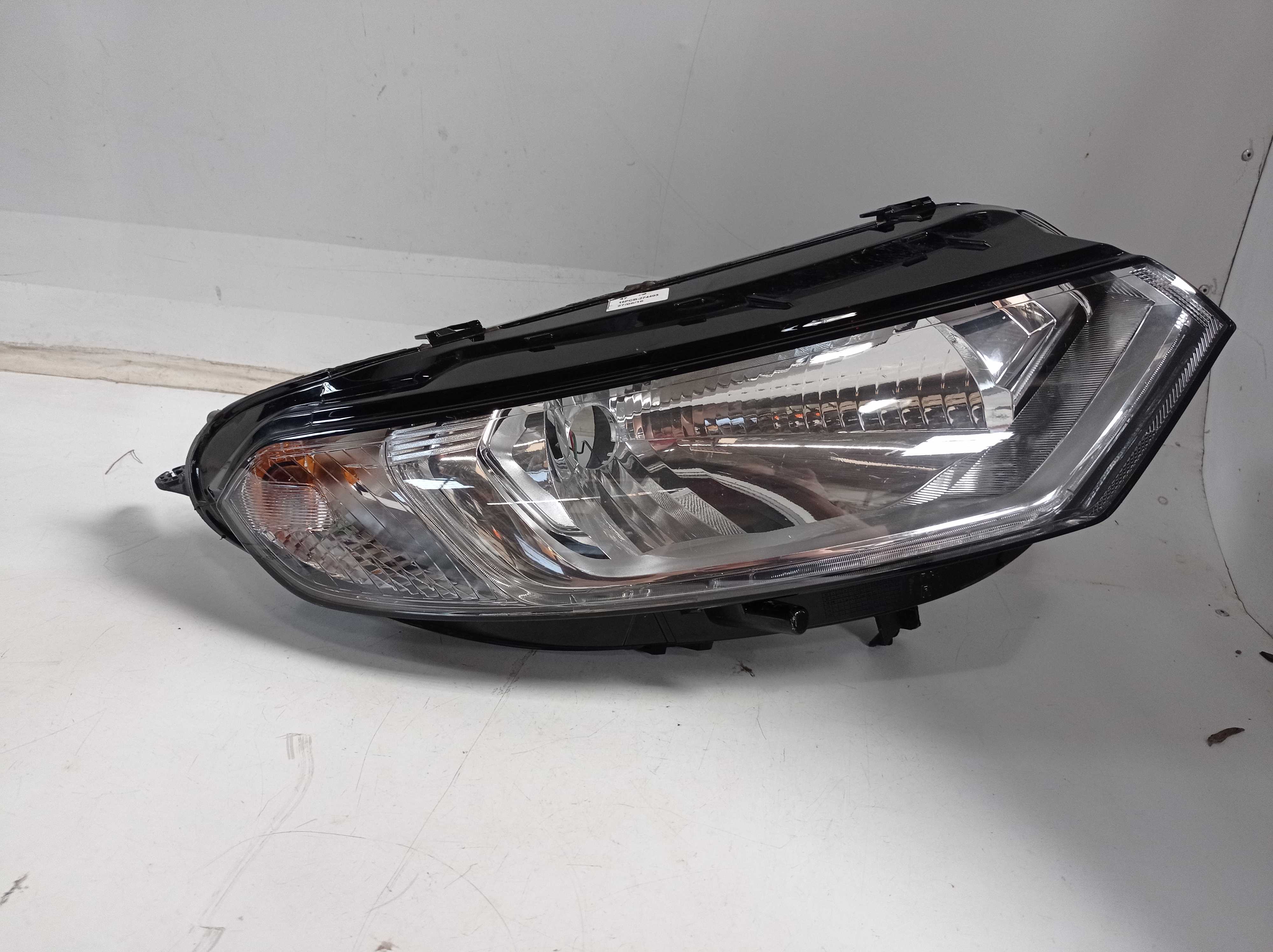 FAROL DIREITO FORD ECOSPORT 2013 A 2016 RECONDICIONADO