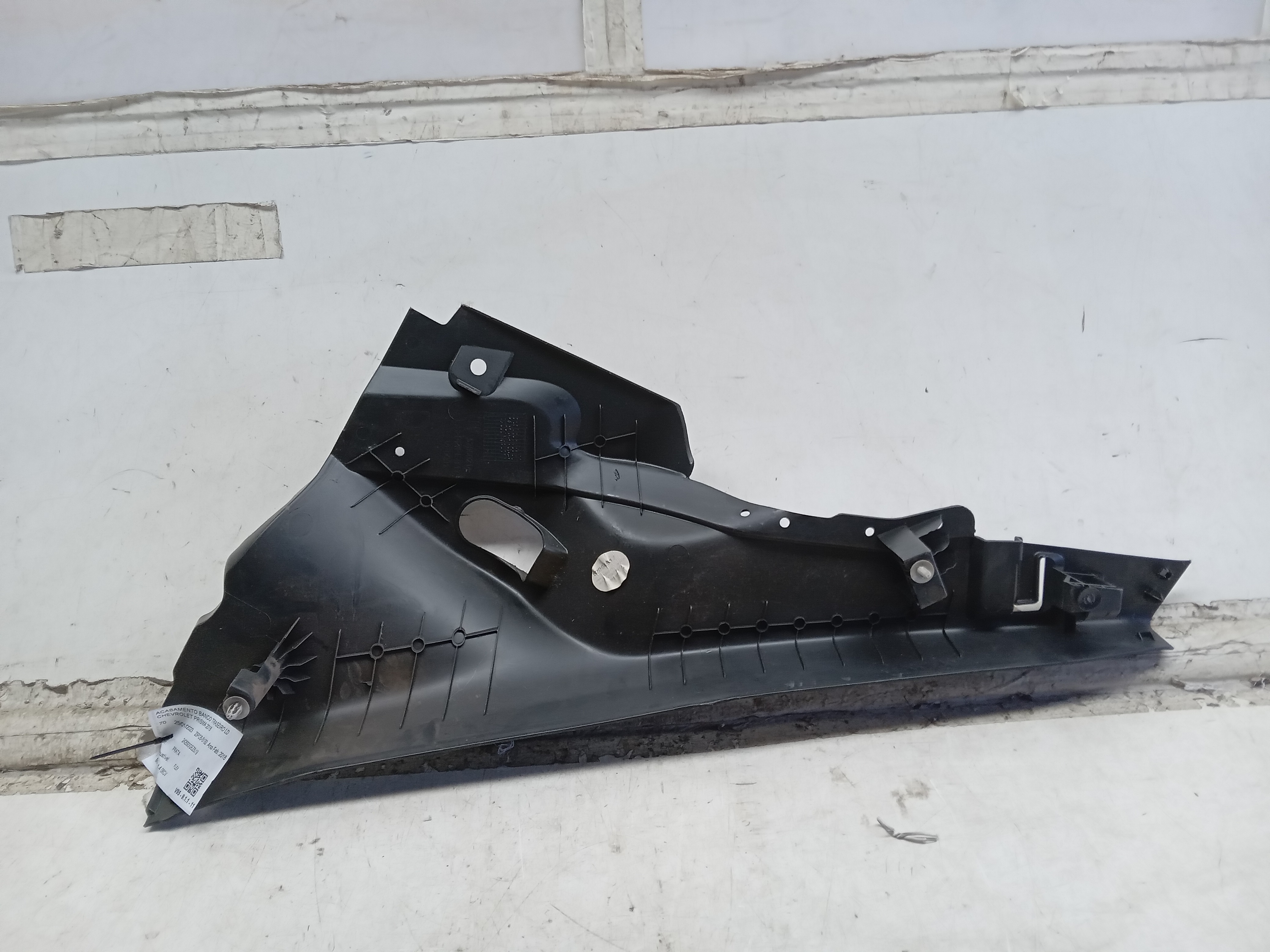ACABAMENTO BANCO TRASEIRO LD CHEVROLET PRISMA 2018 2