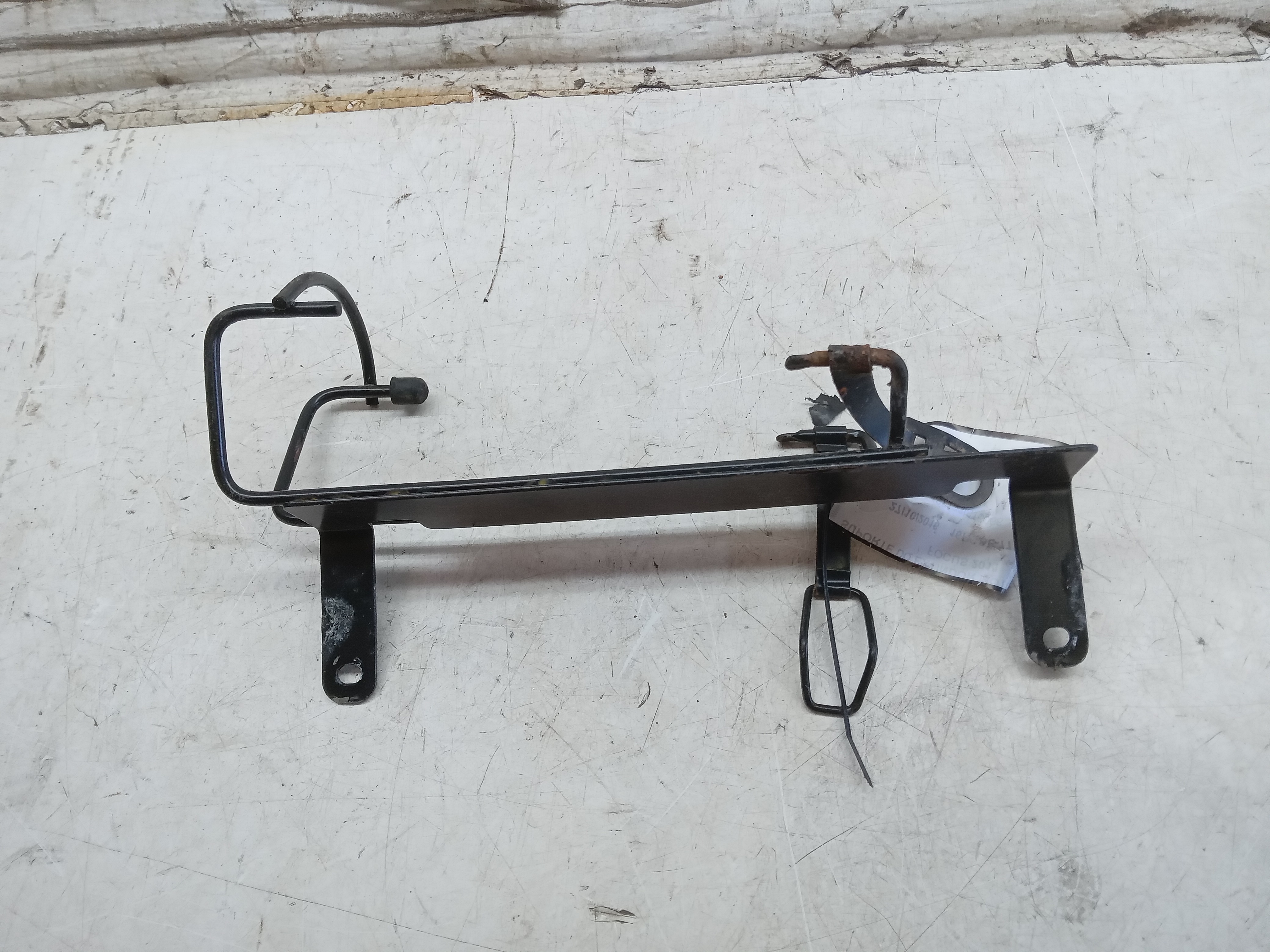 SUPORTE EXTINDOR FORD FOCUS 2011 2
