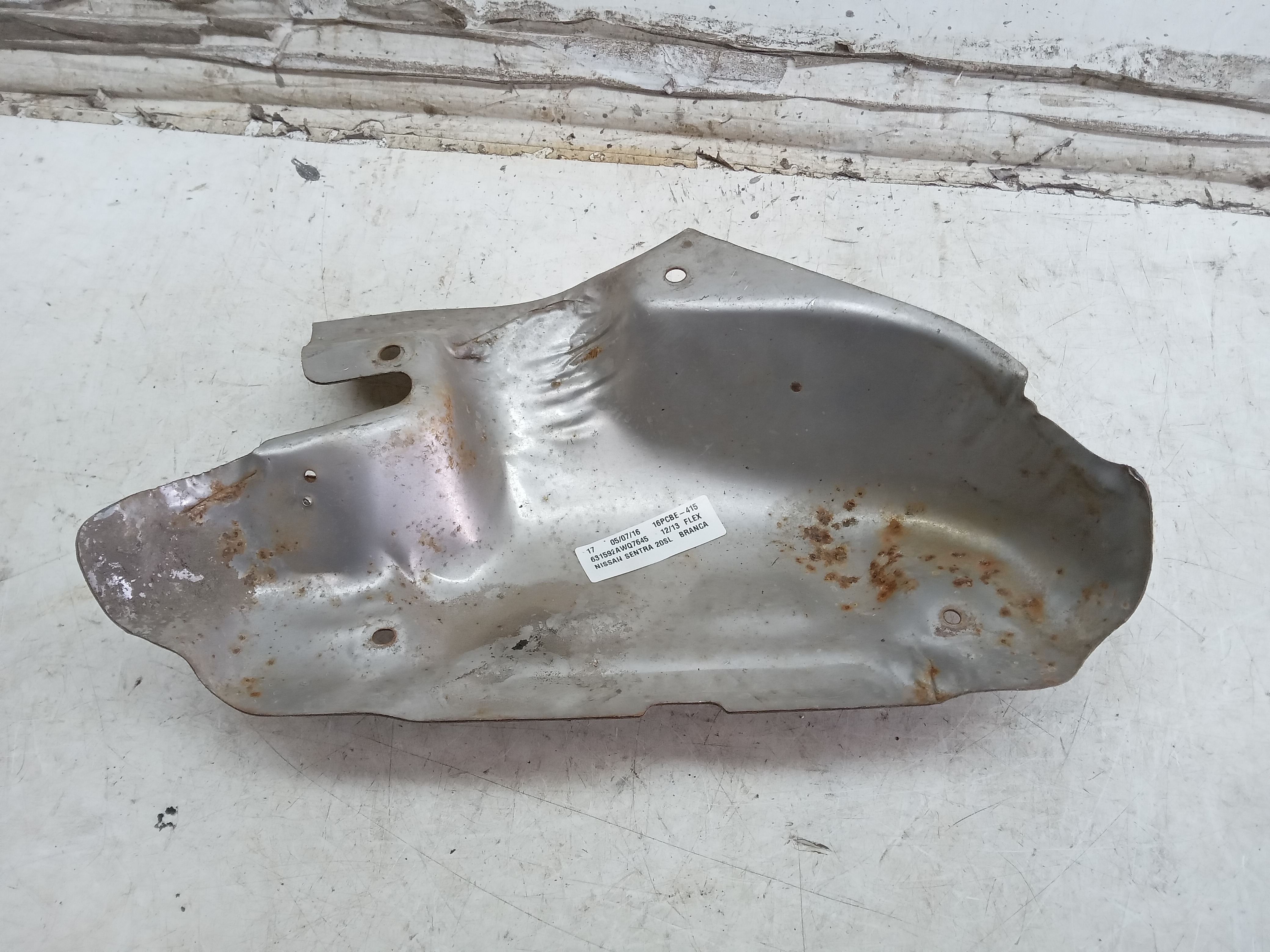 PROTETOR DEFLETOR CALOR COLETOR NISSAN SENTRA 2013 2