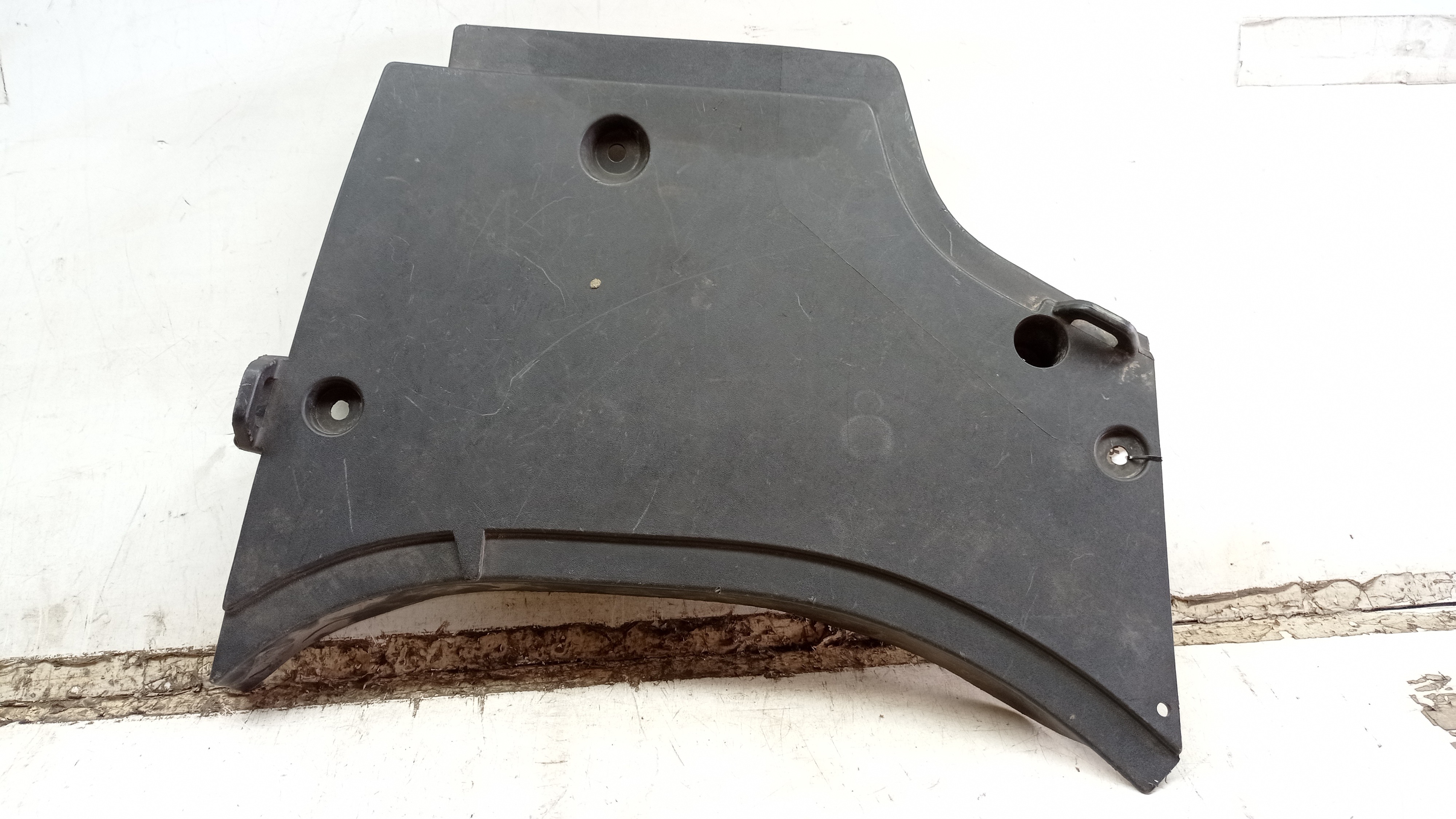 Tampa Cobertura Esquerda Estepe Porta Malas Bmw 325i Ano 93