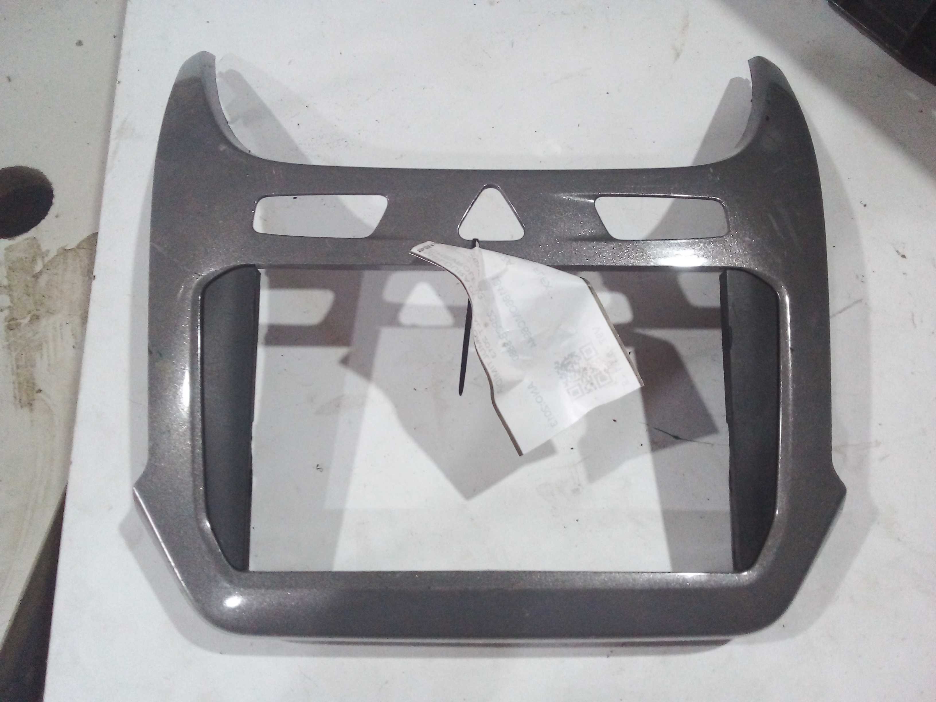 MOLDURA MULTIMÍDIA CHEVROLET COBALT 2013