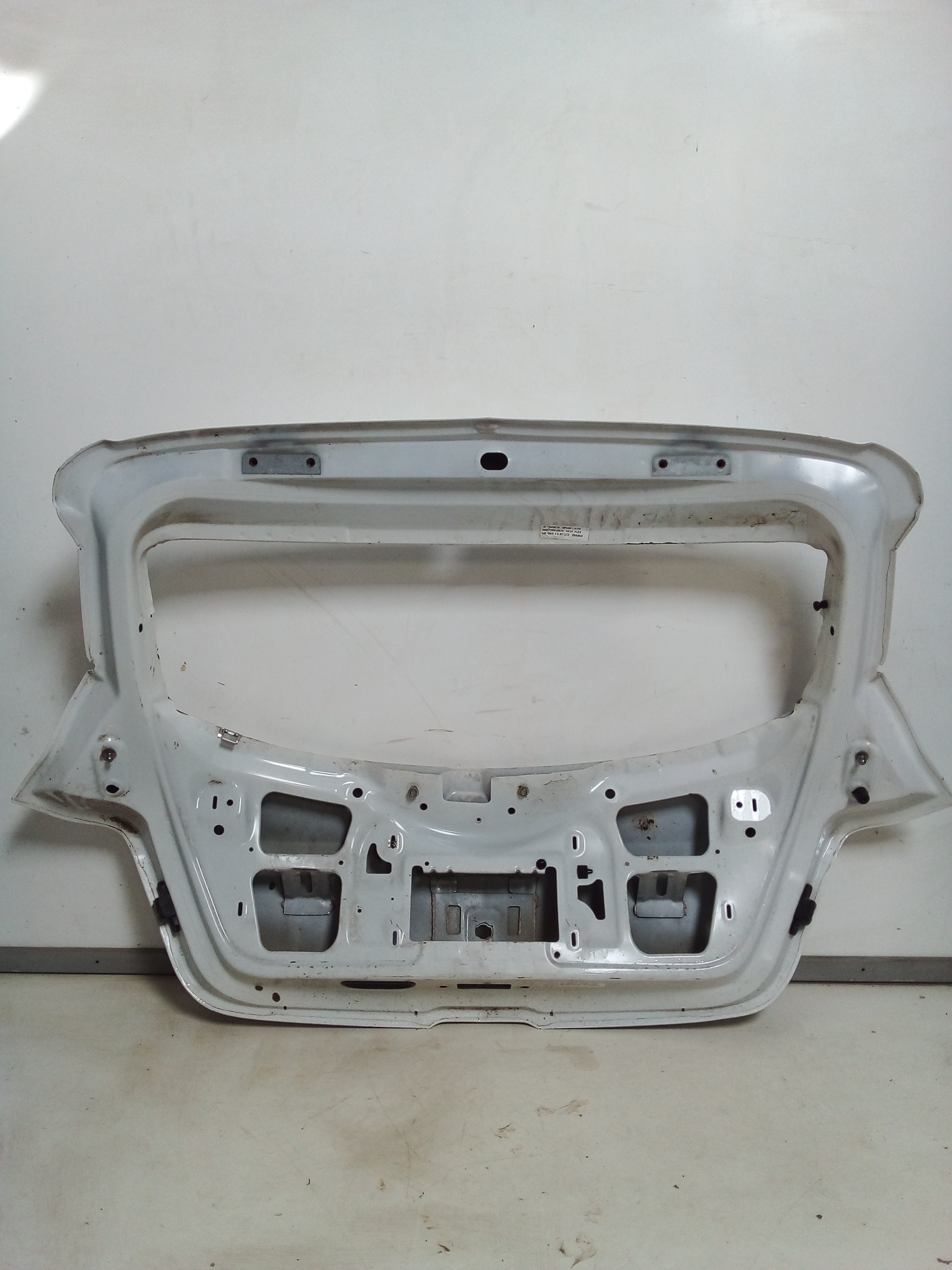 Tampa Traseira Chevrolet Onix 2014 Para Recuperar 5