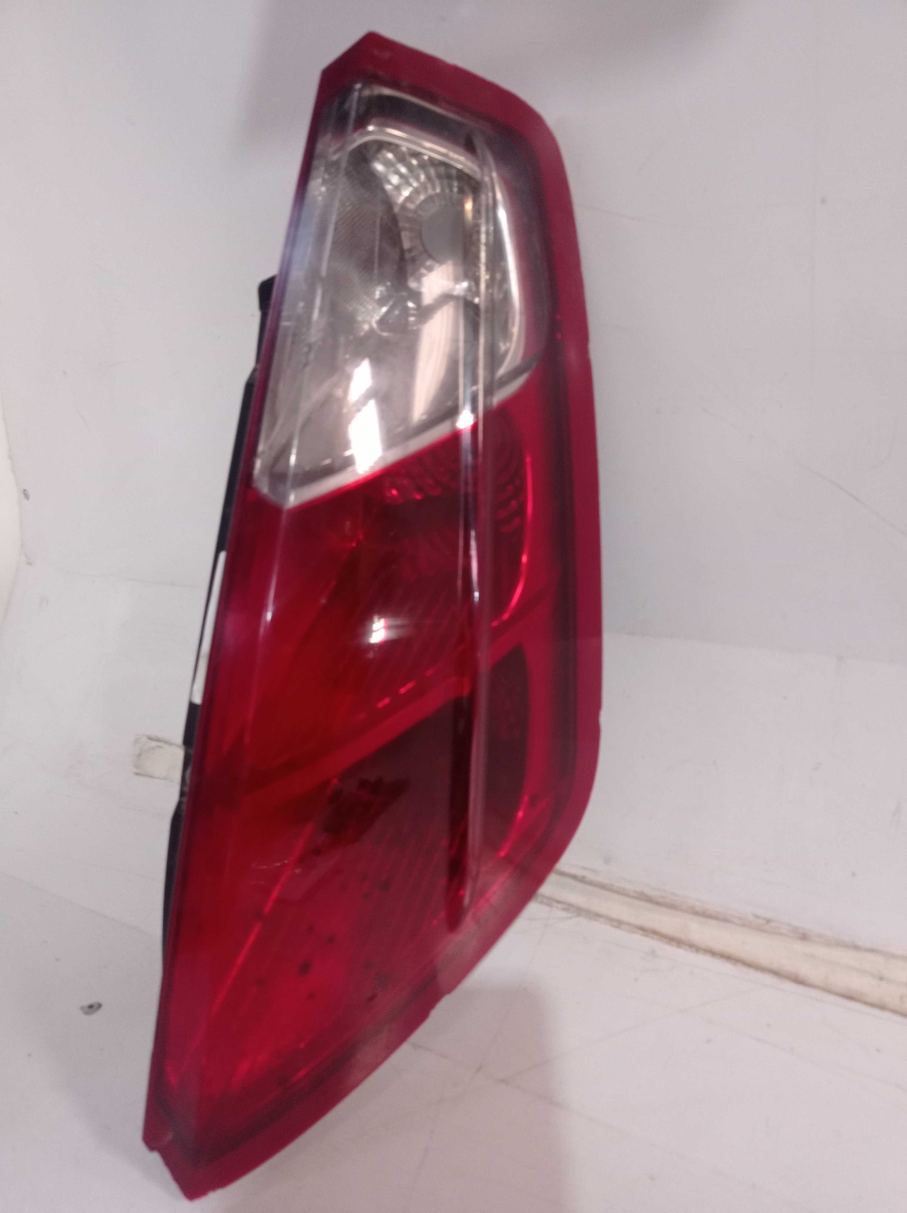 Lanterna traseira Direita fiat Punto 2009 2010 1