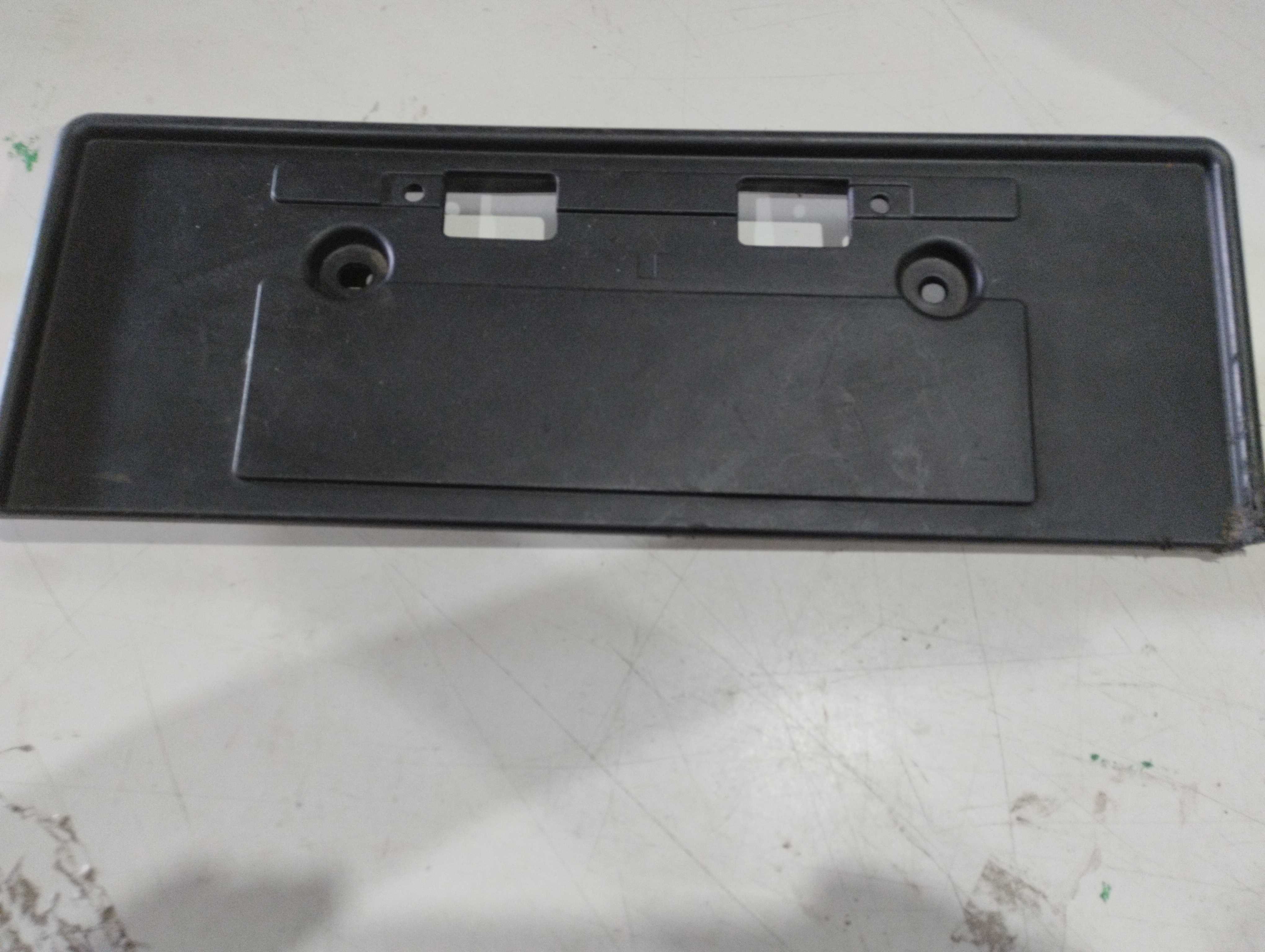 Moldura suporte placa para-choque Civic G10 2017 1