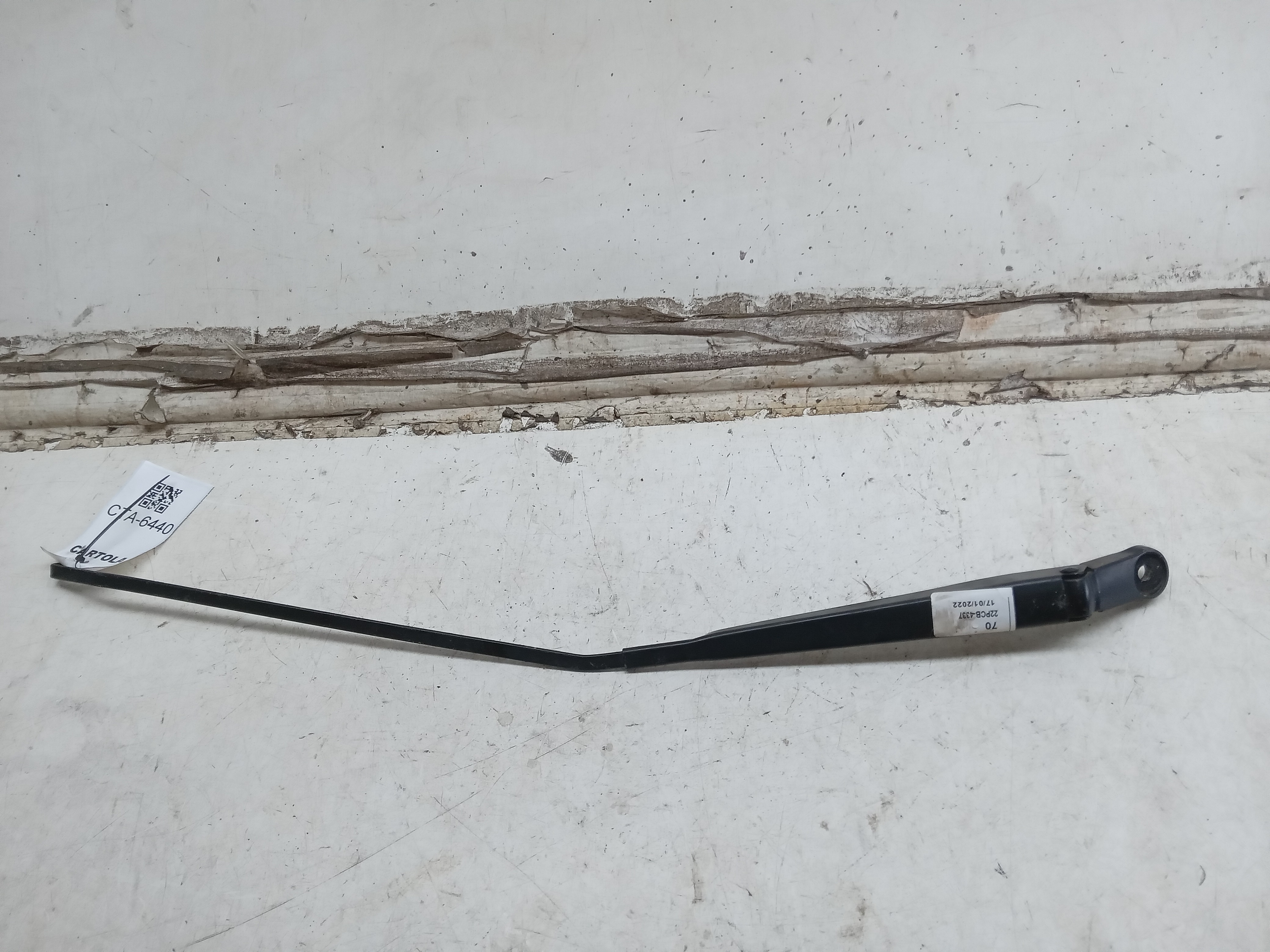 HASTE BRAÇO LIMPADOR PARABRISA LD FIAT UNO 2013