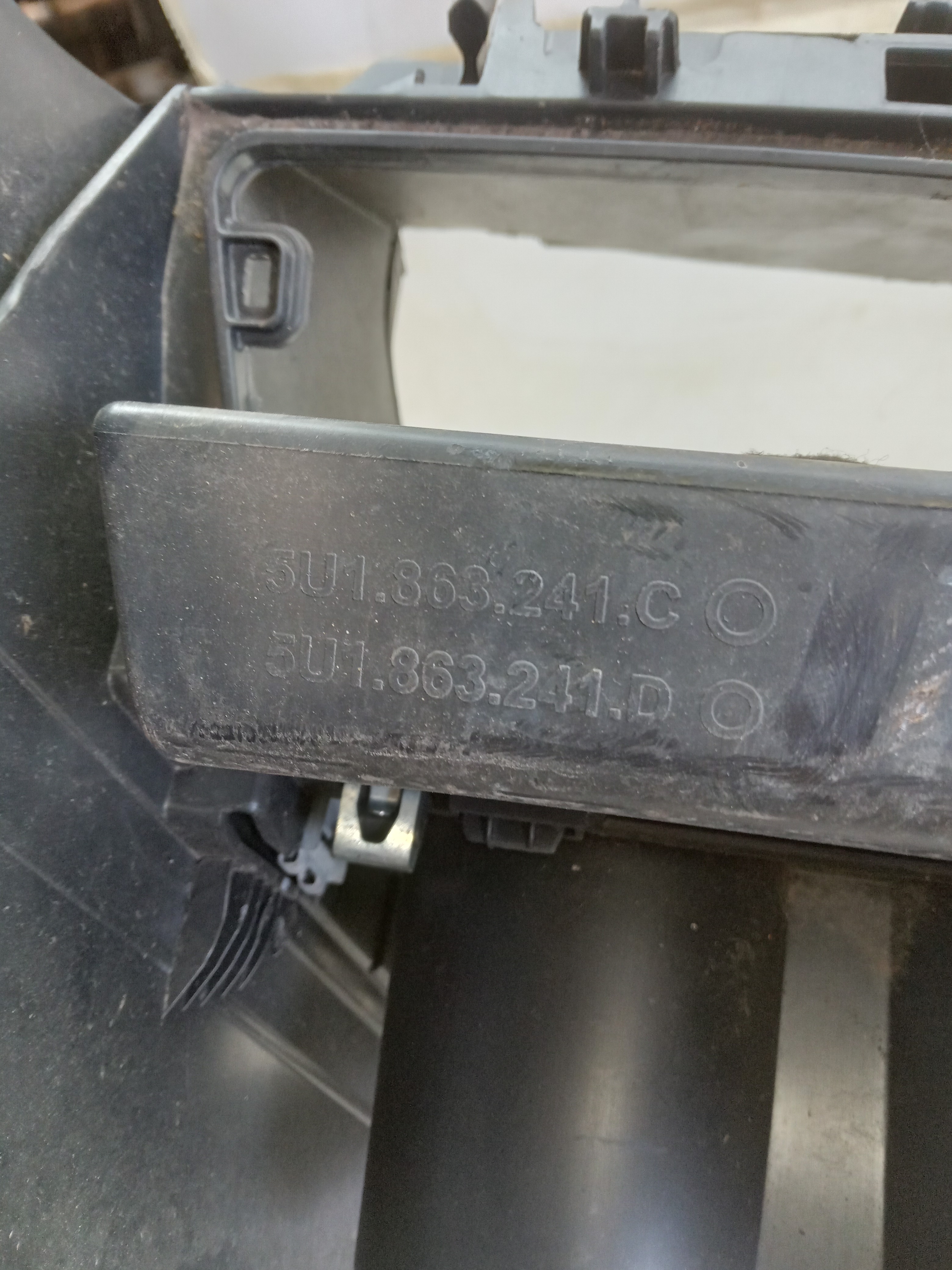 CONSOLE CENTRAL VOLKSWAGEN VOYAGE 2017 3