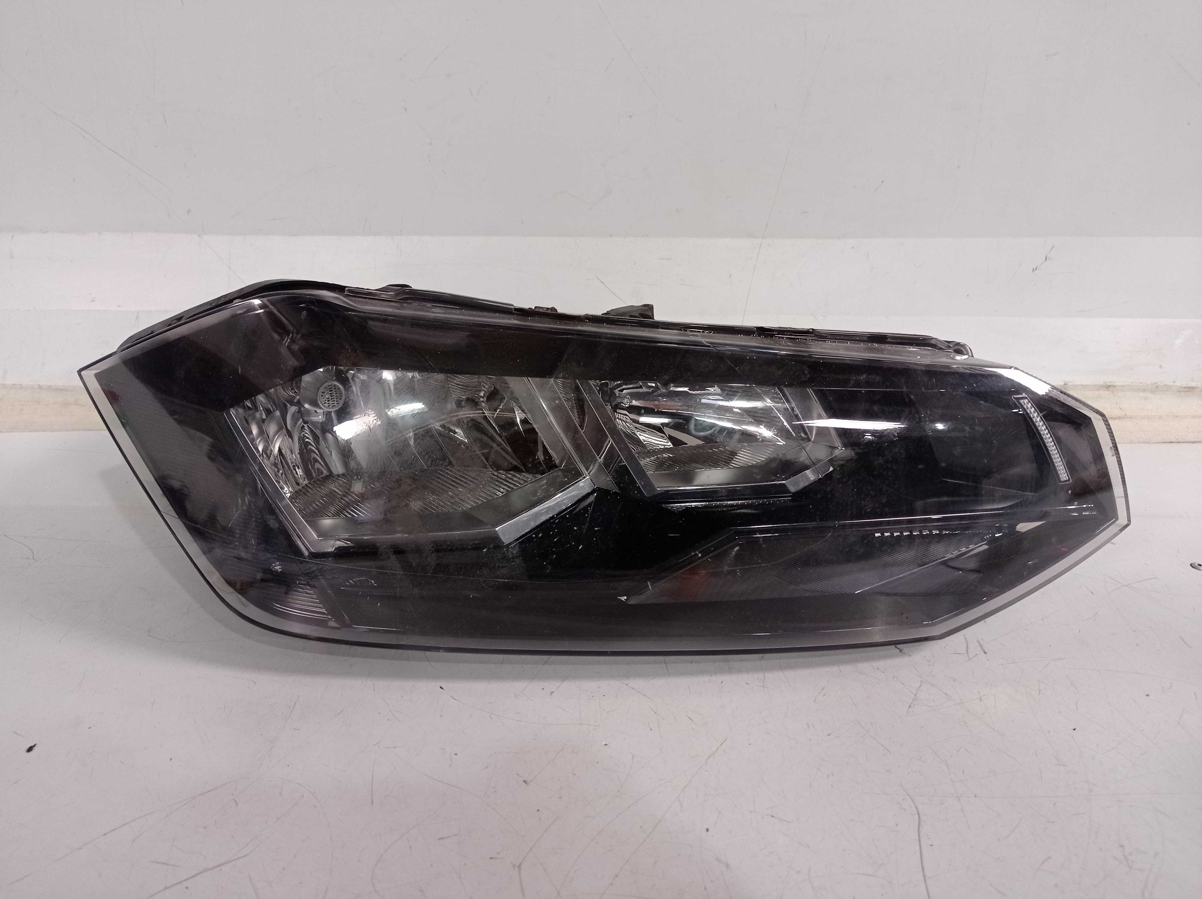 FAROL LADO DIREITO VW POLO VIRTUS 17 19 6EA941006D P RECU 1